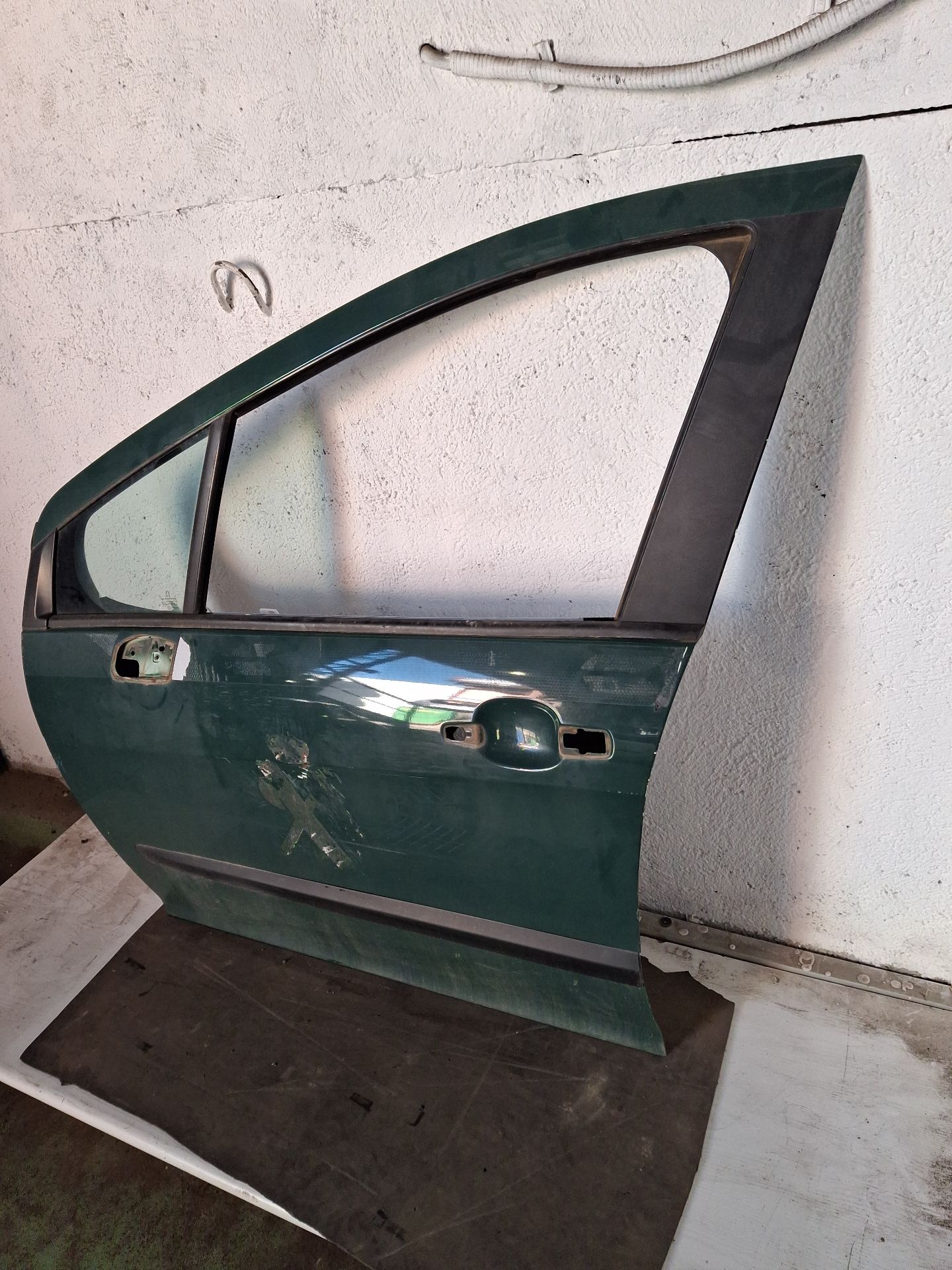 PUERTA DELANTERA IZQUIERDA PEUGEOT 308 