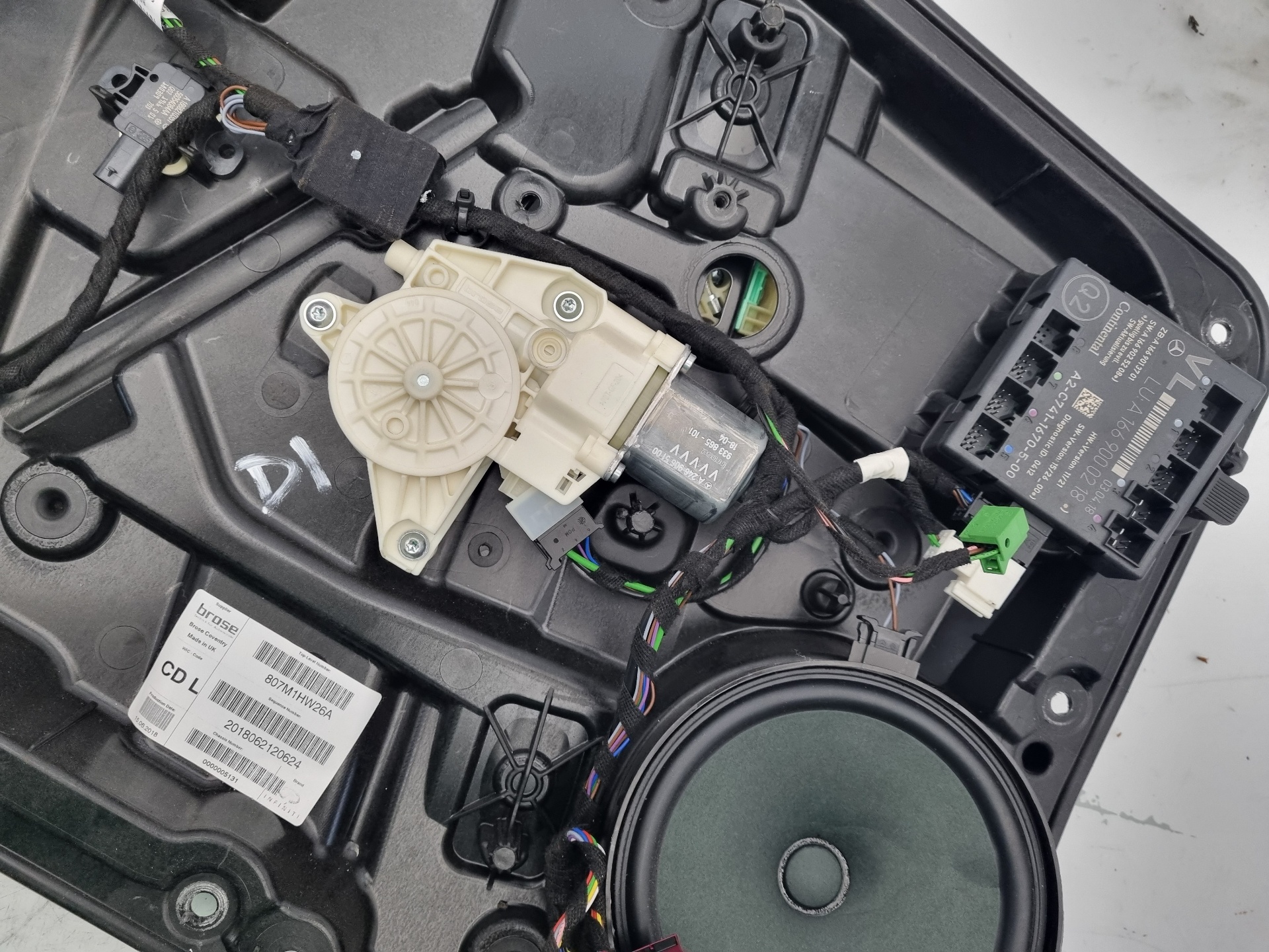 ELEVALUNAS DELANTERO IZQUIERDO INFINITI Q30 270910