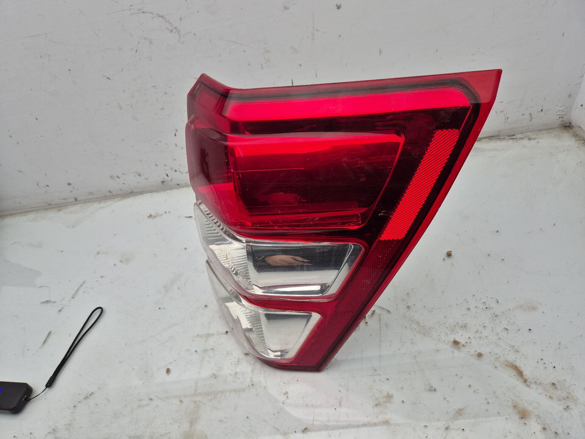 PILOTO TRASERO DERECHO SUZUKI GRAND 