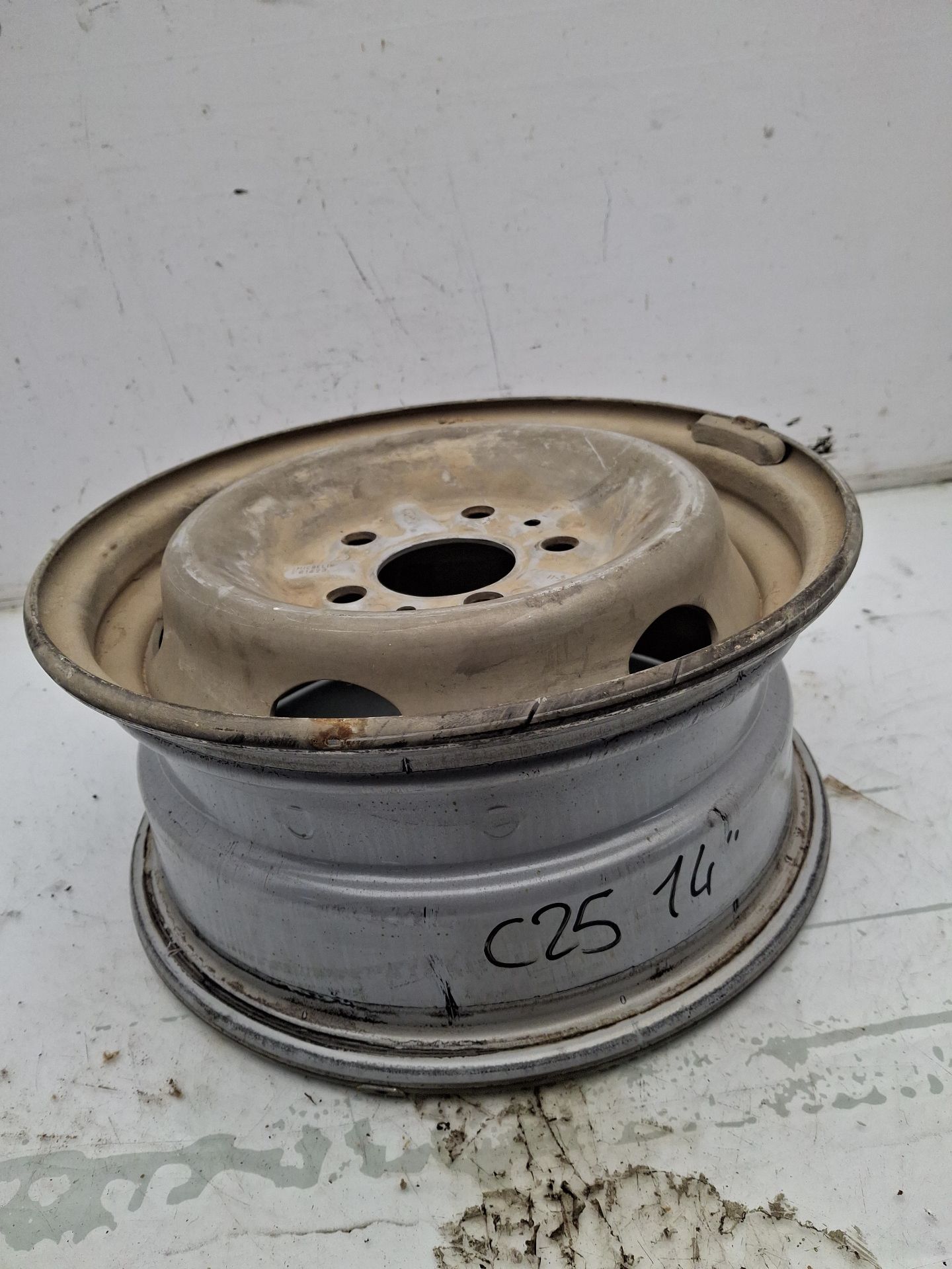 LLANTA CITROEN C25 