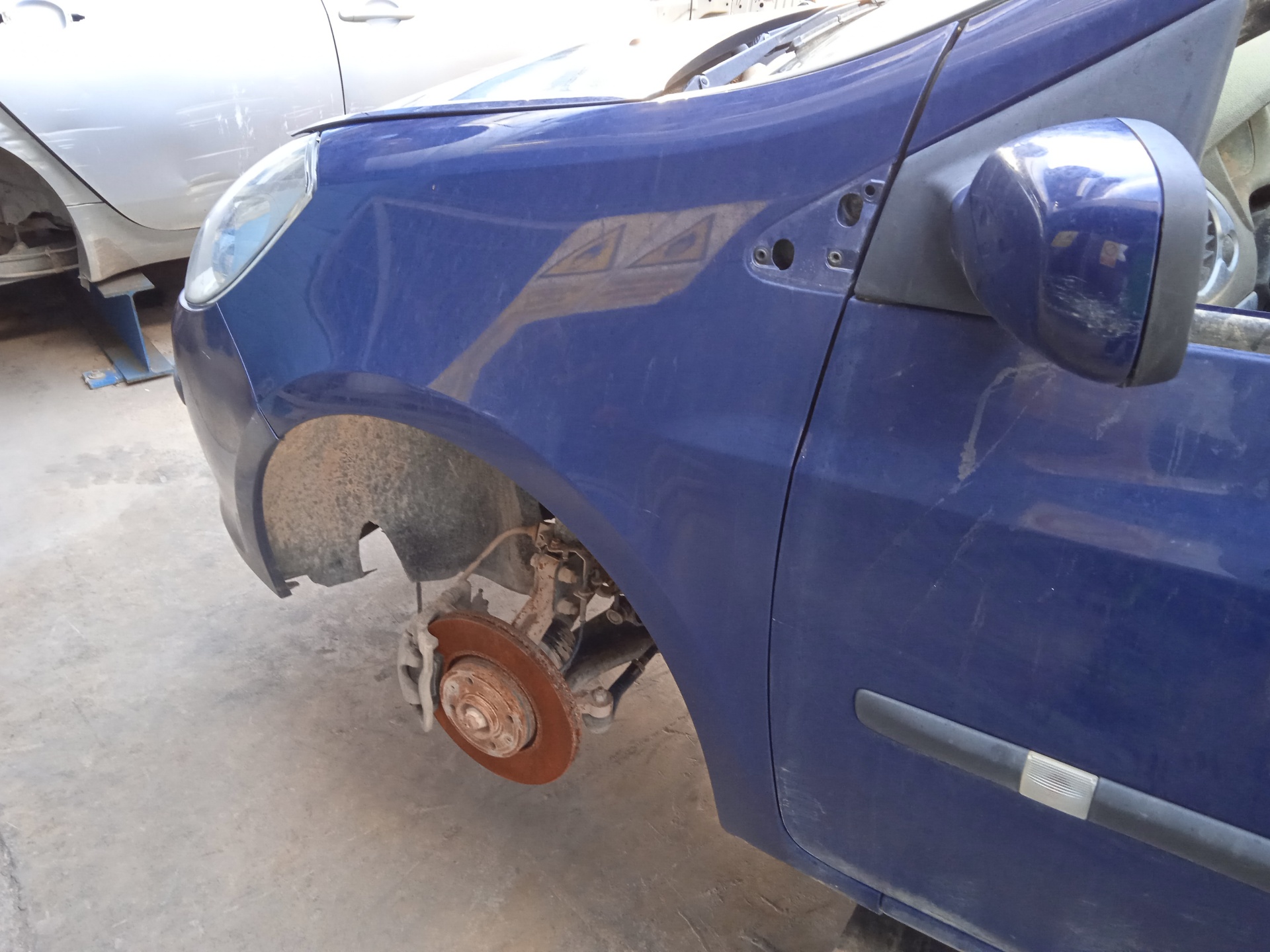 ALETA DELANTERA IZQUIERDA RENAULT CLIO K4J G7