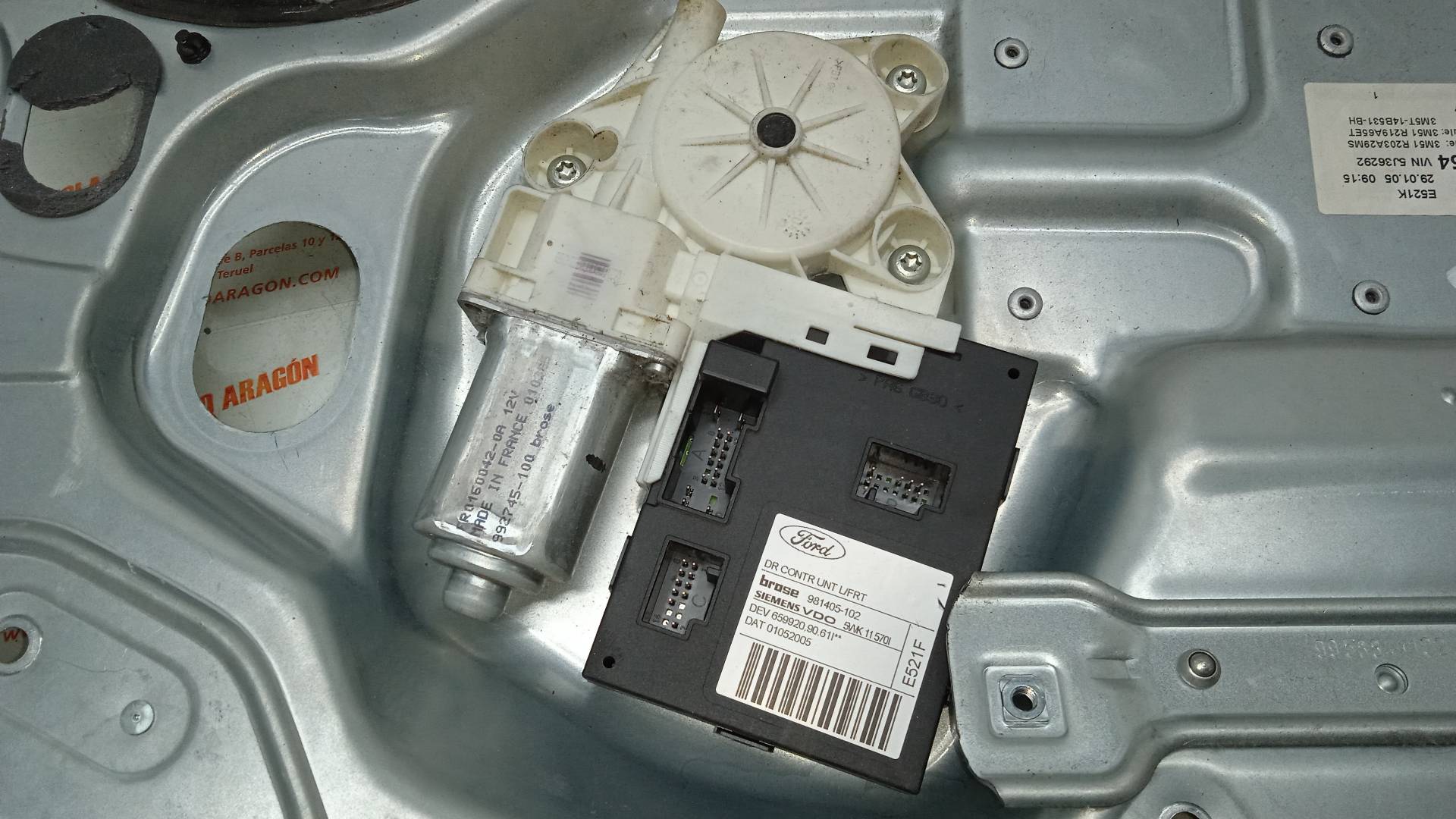 ELEVALUNAS DELANTERO IZQUIERDO FORD FOCUS 