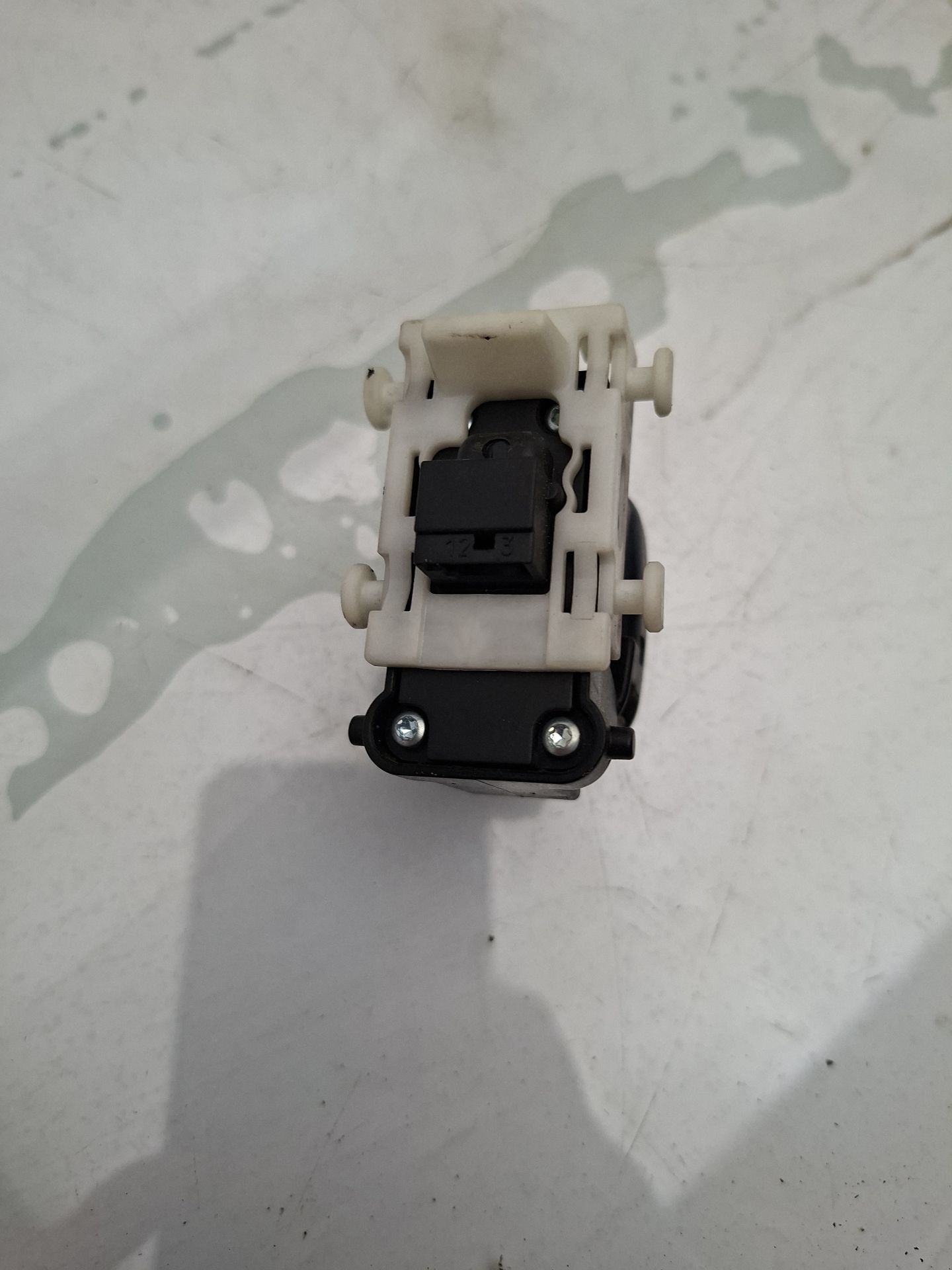 MANDO ELEVALUNAS DELANTERO DERECHO MERCEDES-BENZ C 