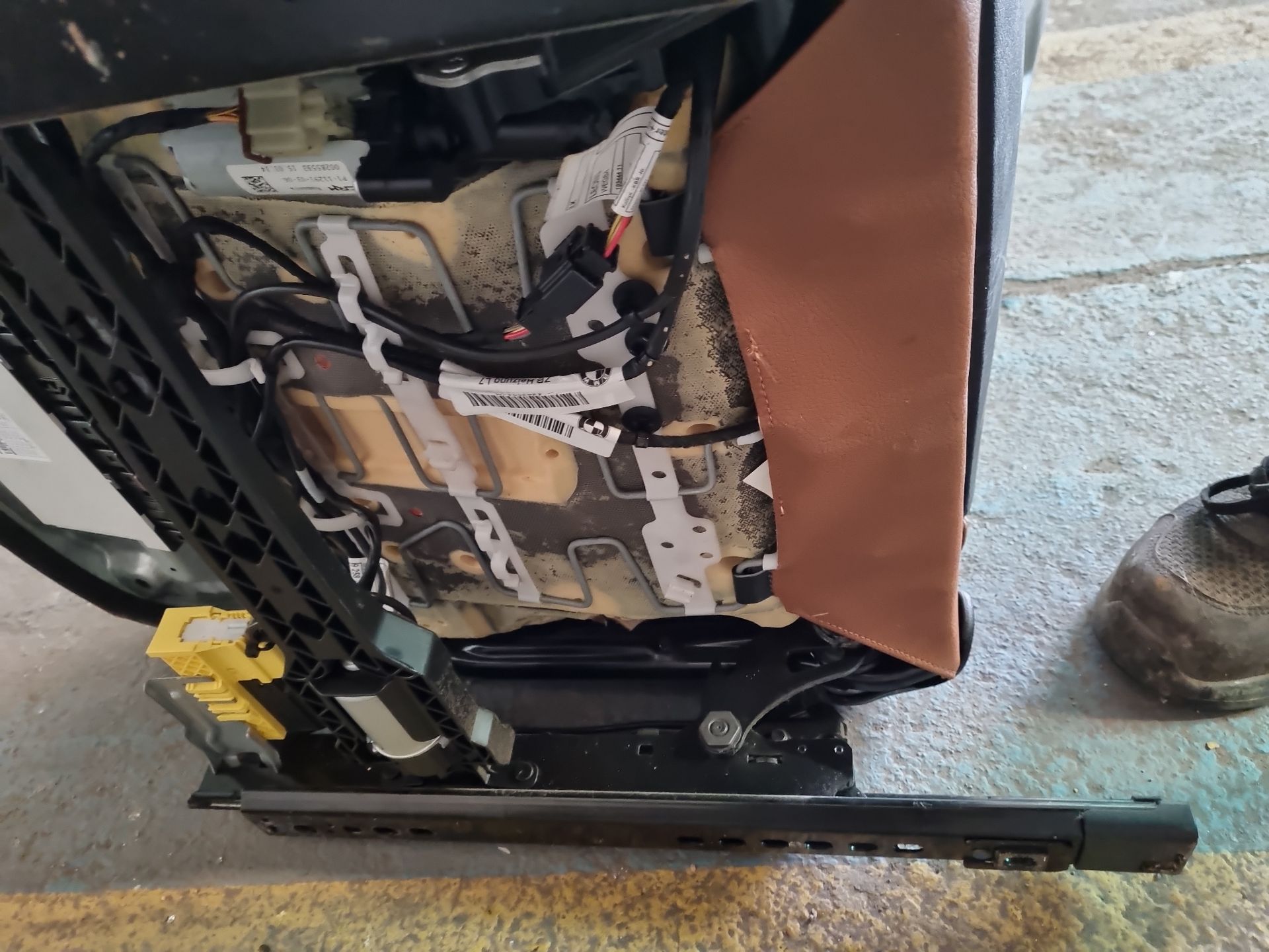 ASIENTO DELANTERO IZQUIERDO BMW 3 