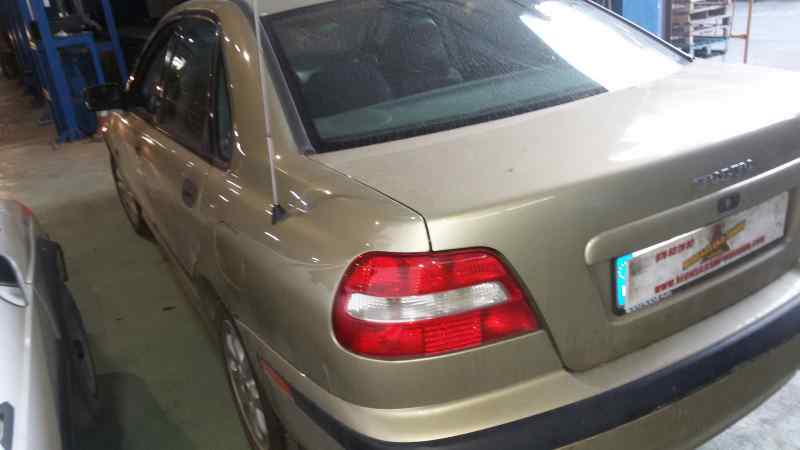 FARO DERECHO VOLVO S40 B4184SJ