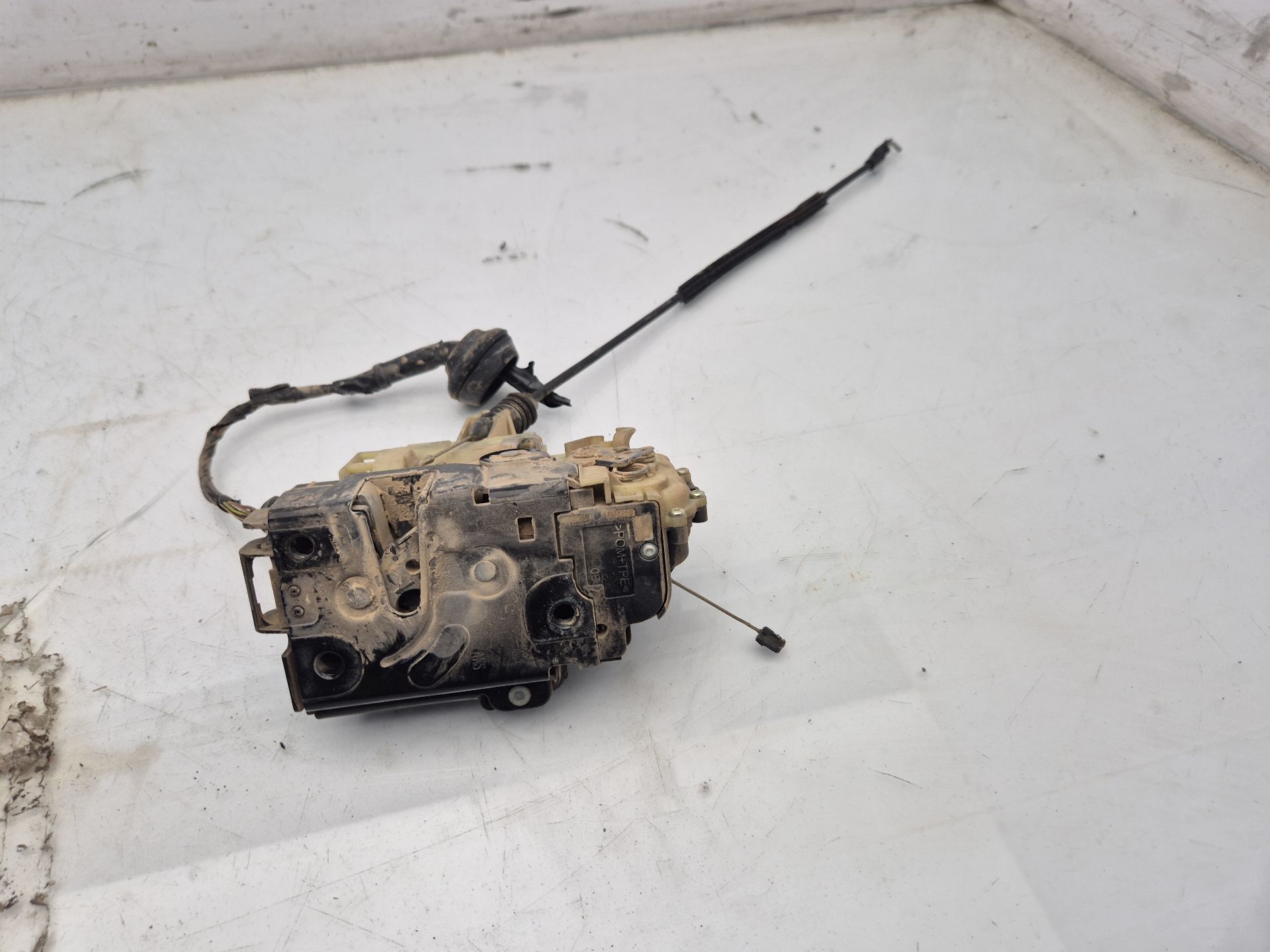 CERRADURA PUERTA DELANTERA DERECHA SEAT TOLEDO 