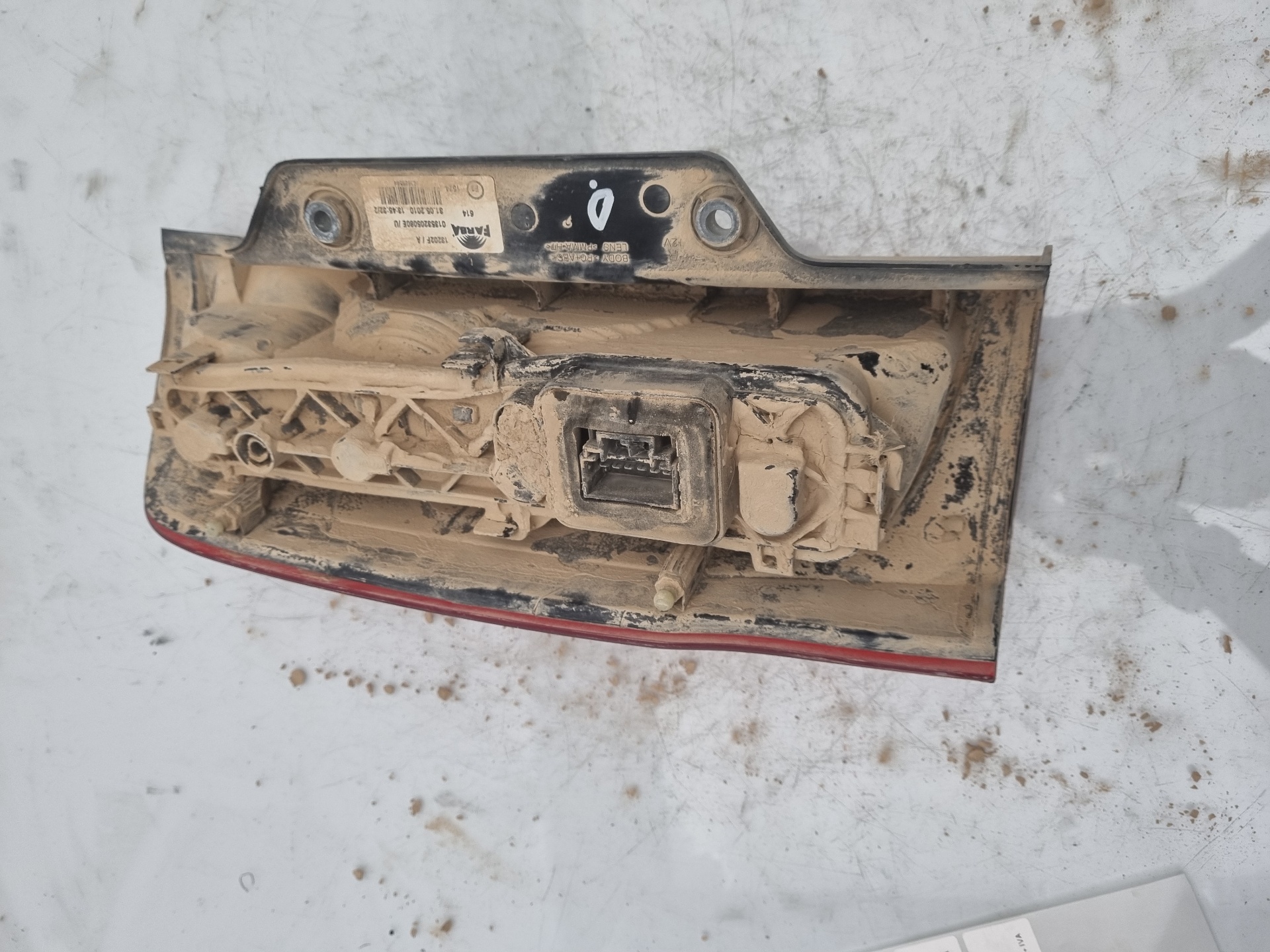 PILOTO TRASERO DERECHO PEUGEOT BIPPER D-8HS