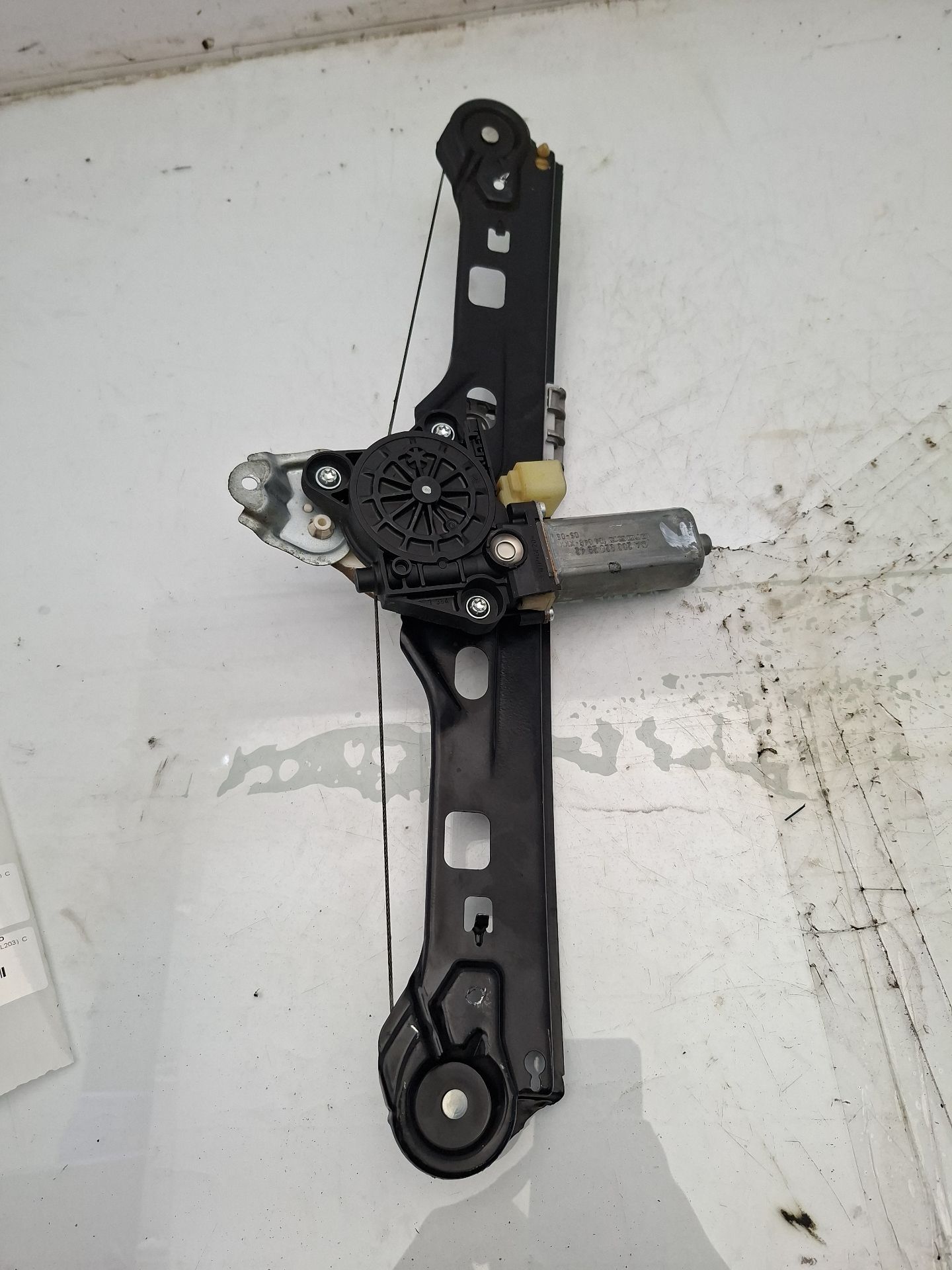 ELEVALUNAS TRASERO IZQUIERDO MERCEDES-BENZ CLASE C 
