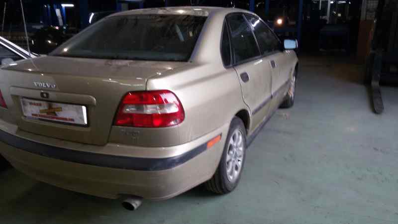 FARO DERECHO VOLVO S40 B4184SJ