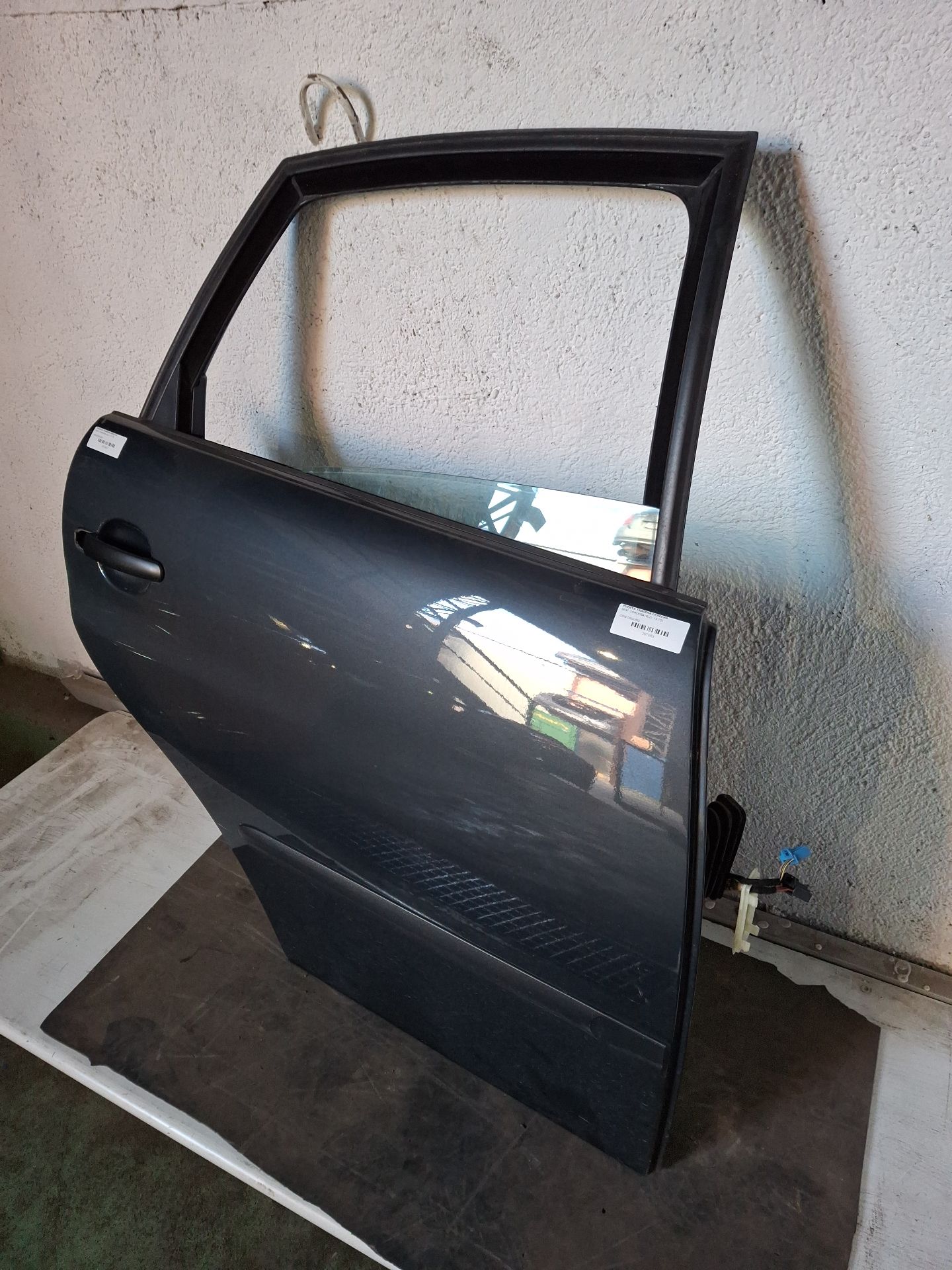 PUERTA TRASERA DERECHA SEAT CORDOBA 
