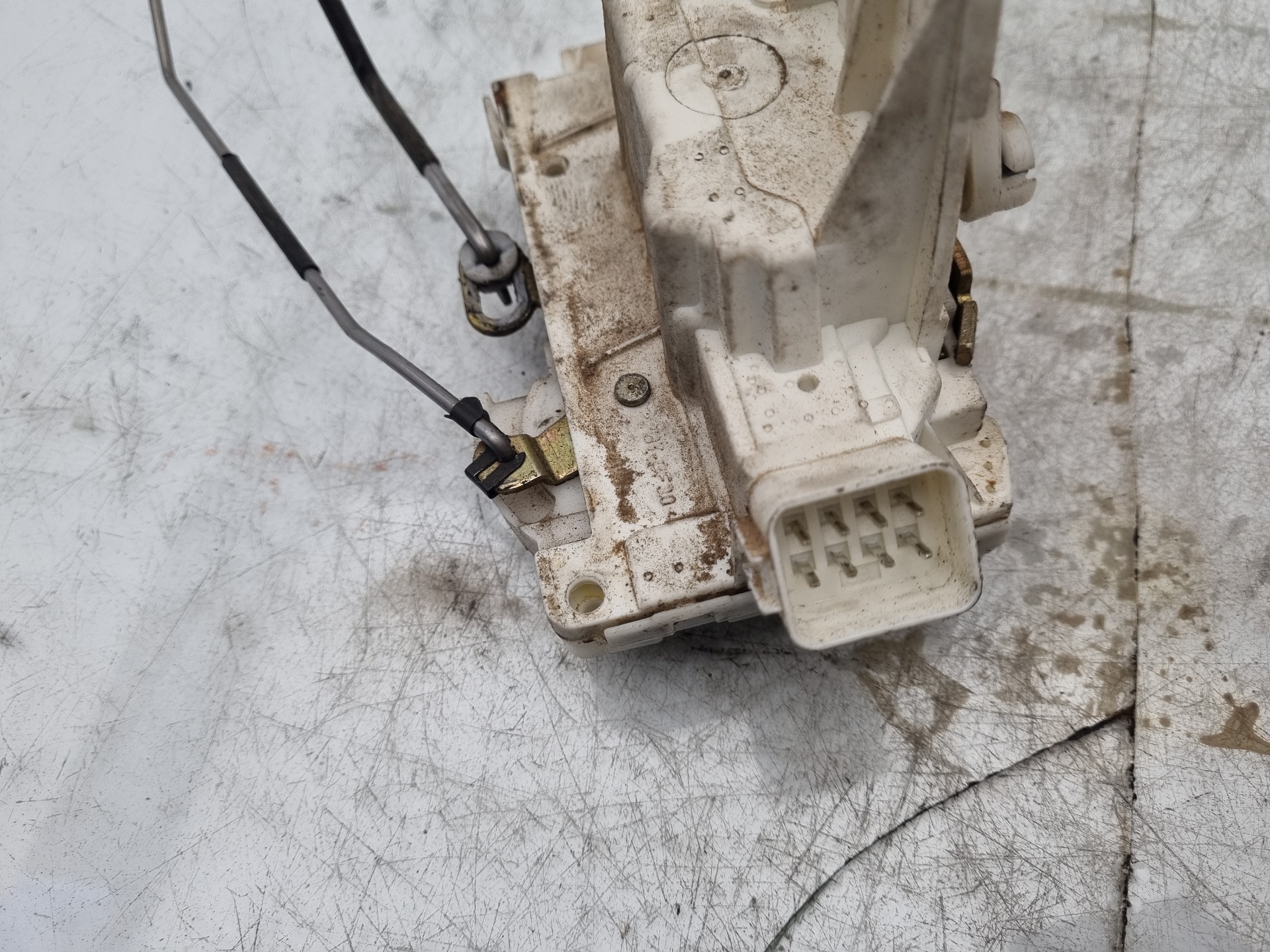 CERRADURA PUERTA DELANTERA DERECHA FORD MONDEO RFN