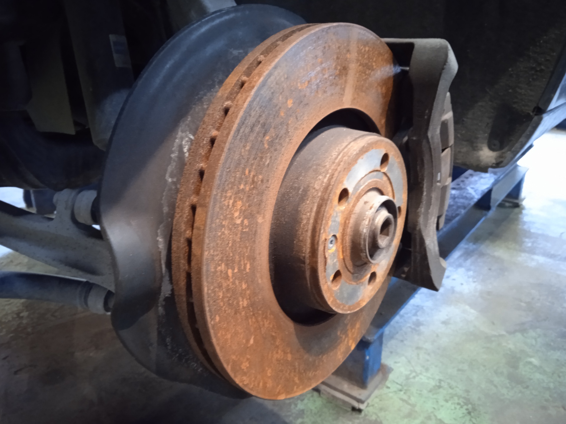 DISCO FRENO DELANTERO AUDI A6 BMK