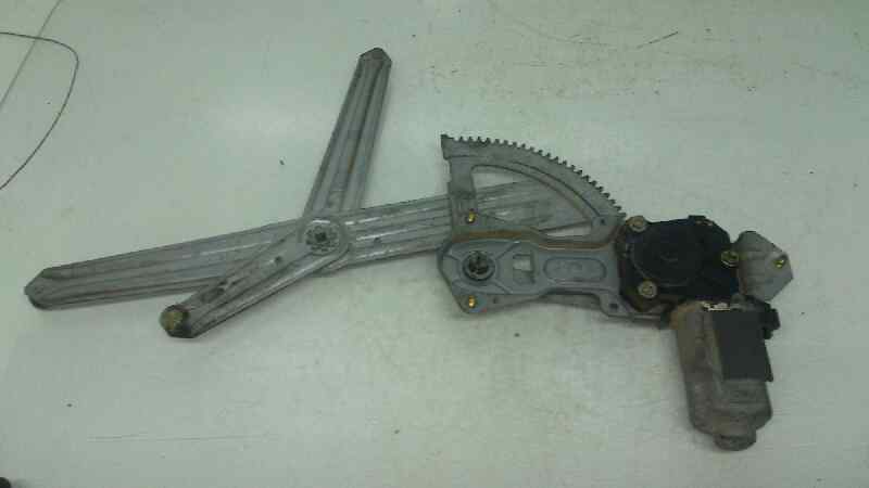 ELEVALUNAS DELANTERO DERECHO PEUGEOT 205 161A