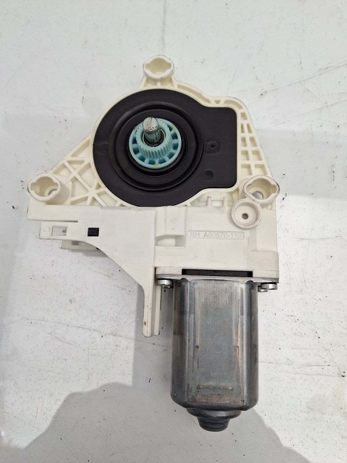 ELEVALUNAS DELANTERO IZQUIERDO AUDI A1 