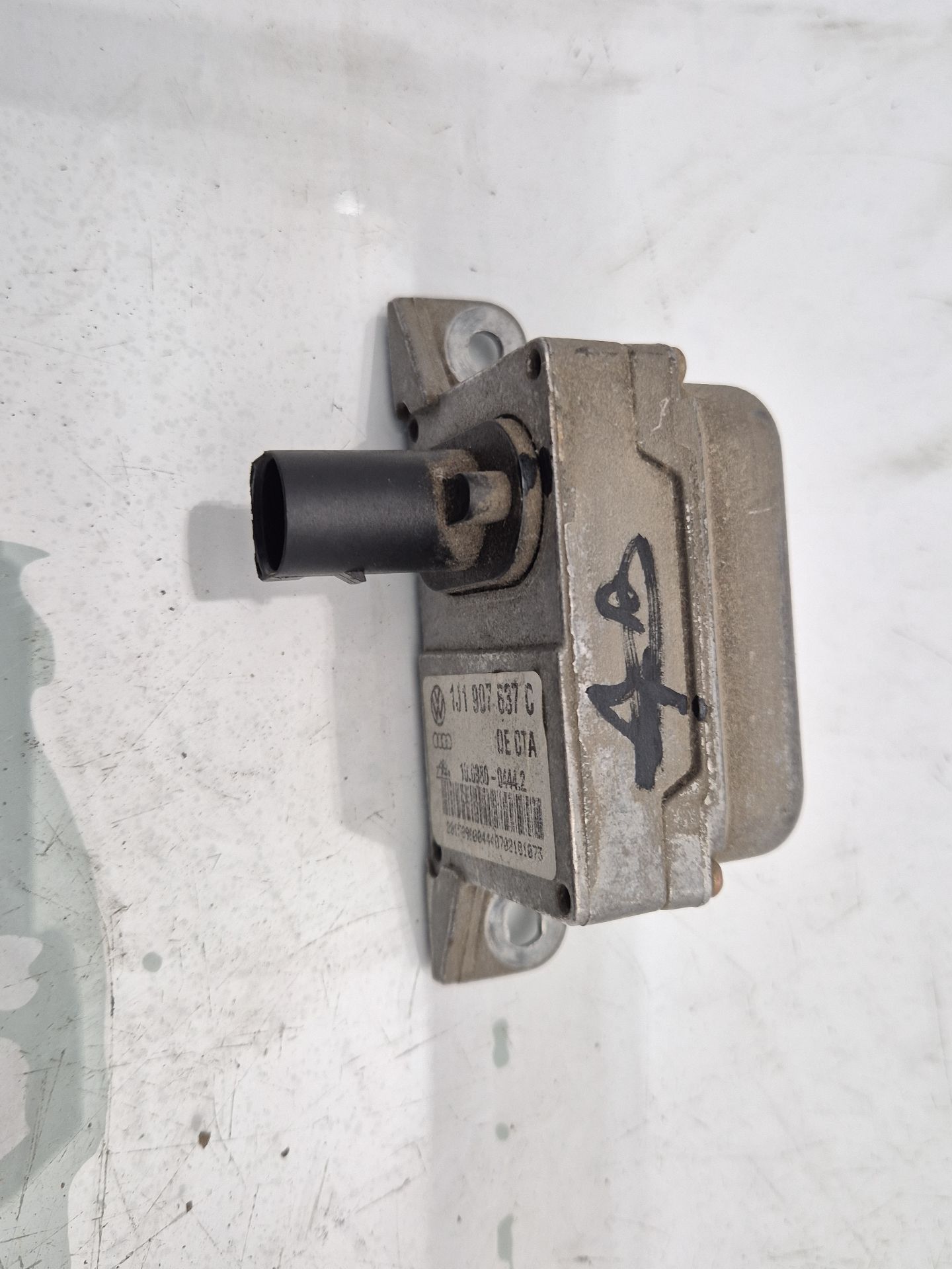 ELEVALUNAS DELANTERO IZQUIERDO SEAT LEON 