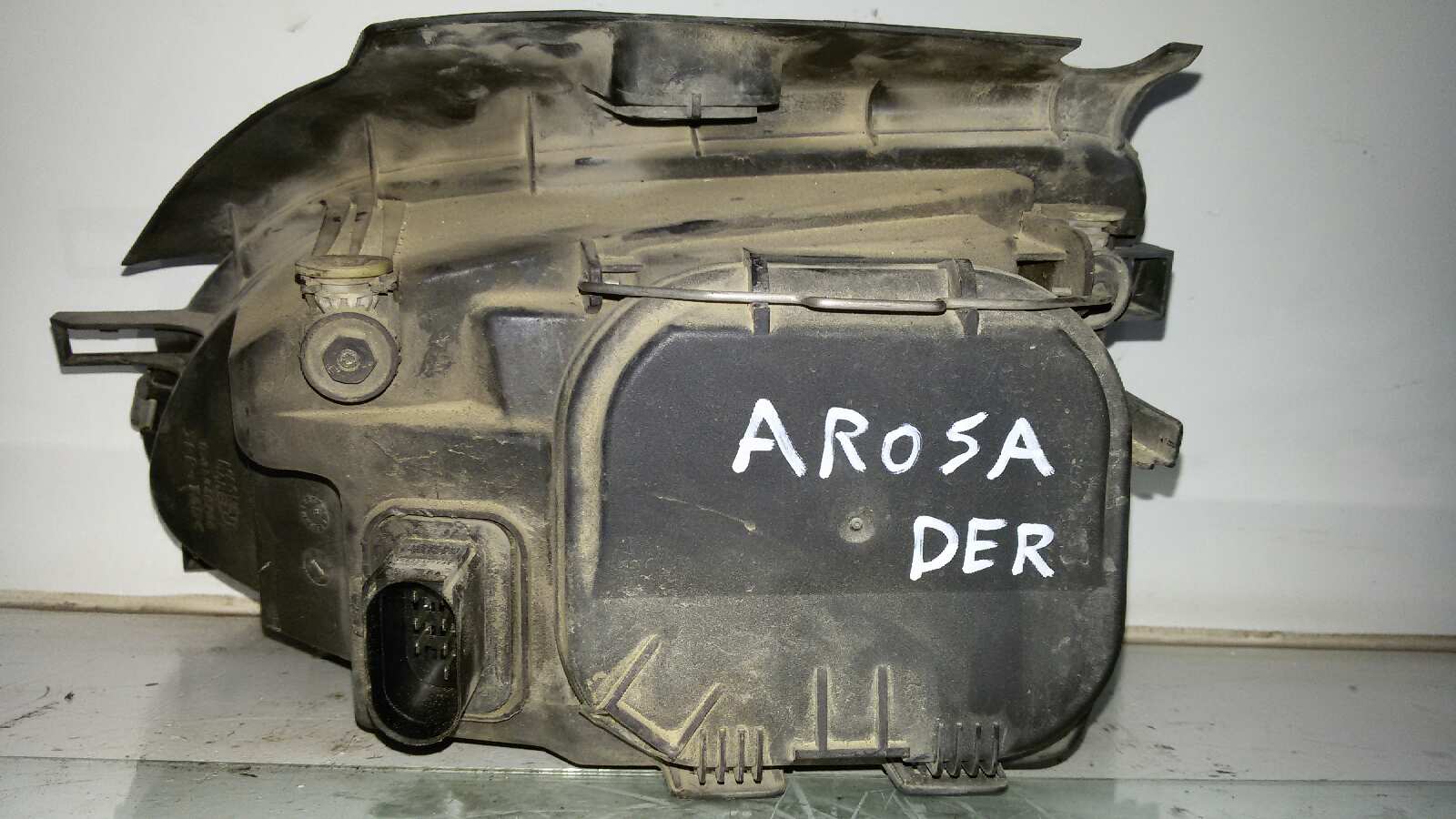 FARO DERECHO SEAT AROSA AER