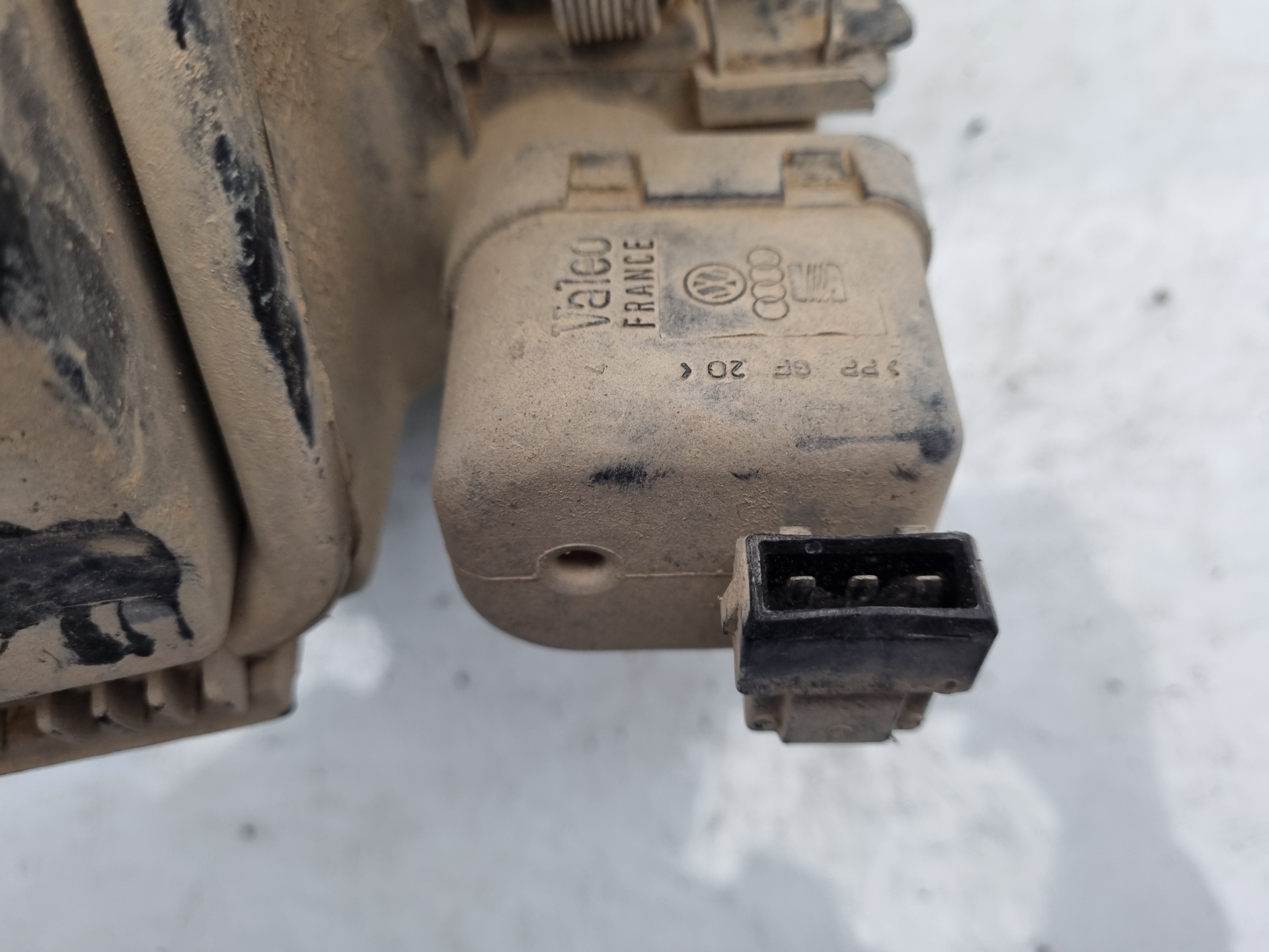 FARO DERECHO SEAT INCA 1Y