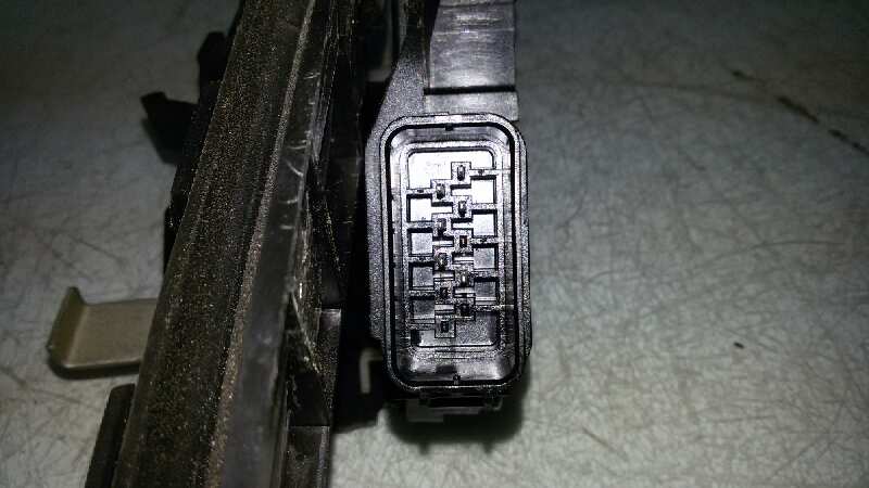 CERRADURA PUERTA TRASERA DERECHA FORD FOCUS HHDA