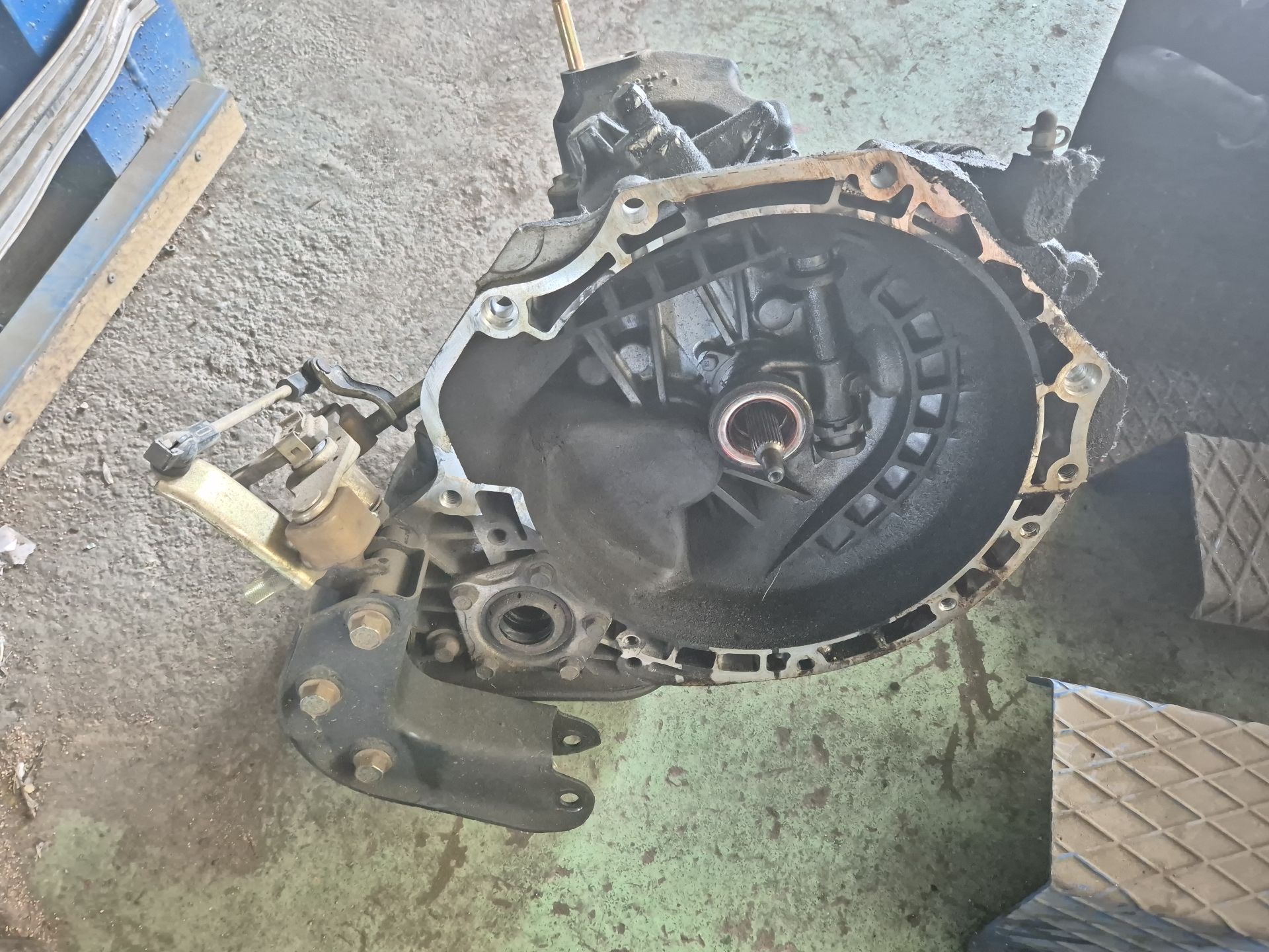 CAJA CAMBIOS CHEVROLET AVEO 