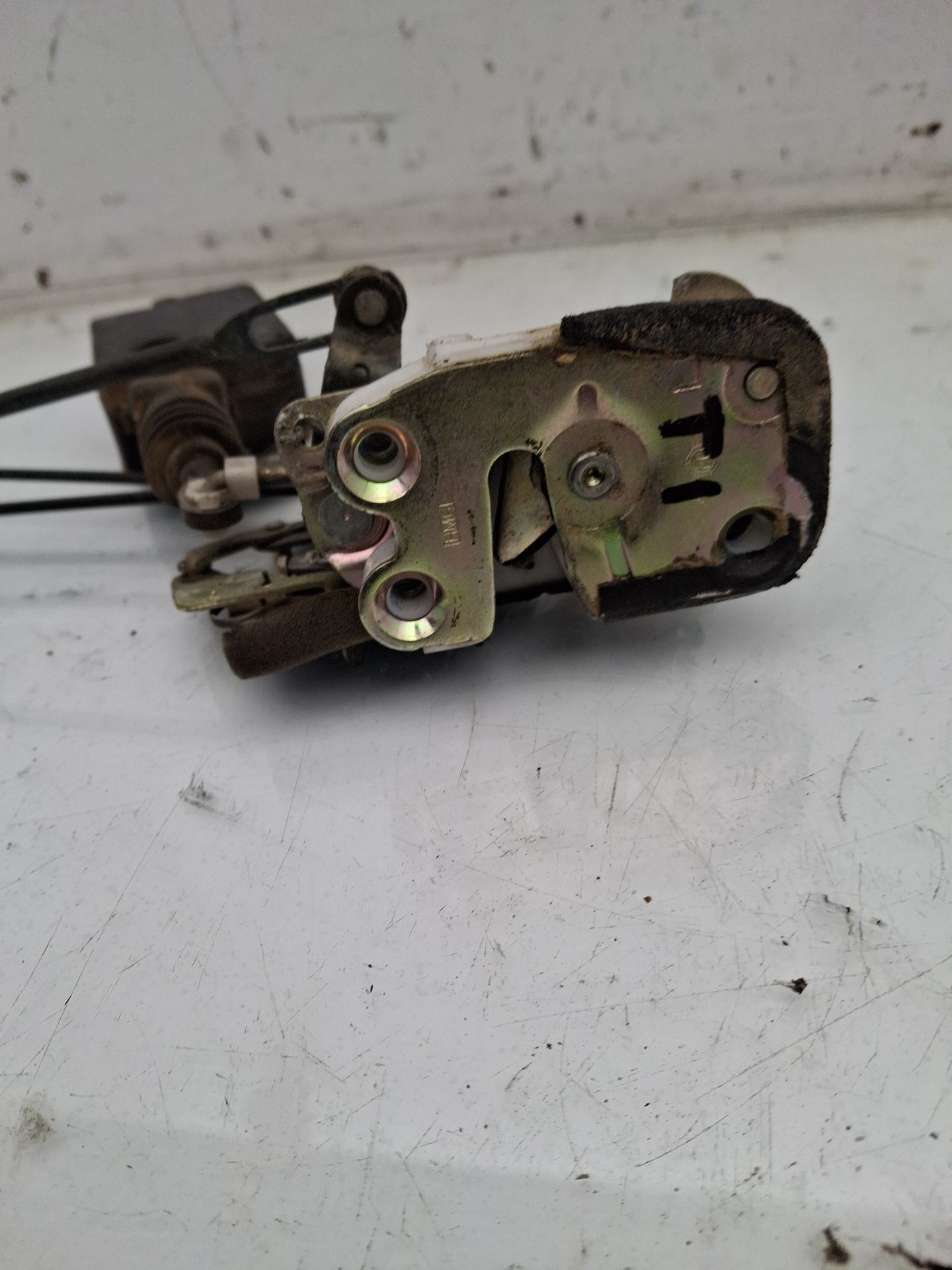 CERRADURA PUERTA TRASERA IZQUIERDA HYUNDAI ATOS 