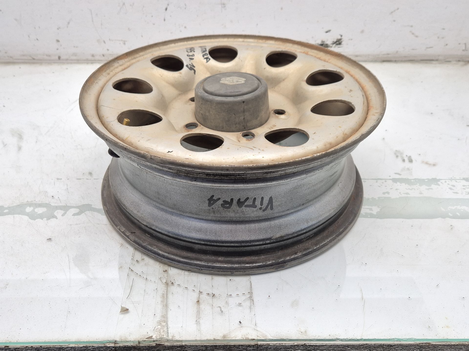 LLANTA SUZUKI VITARA 