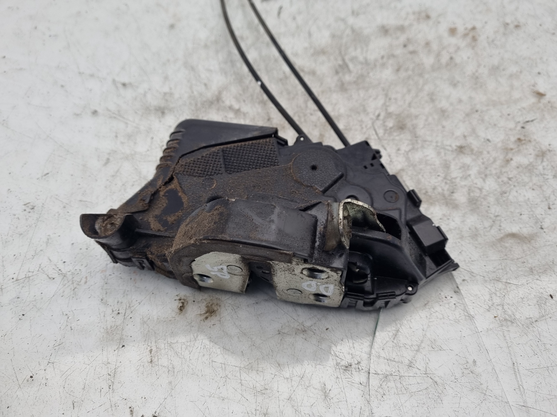 CERRADURA PUERTA DELANTERA DERECHA TOYOTA YARIS D1ND