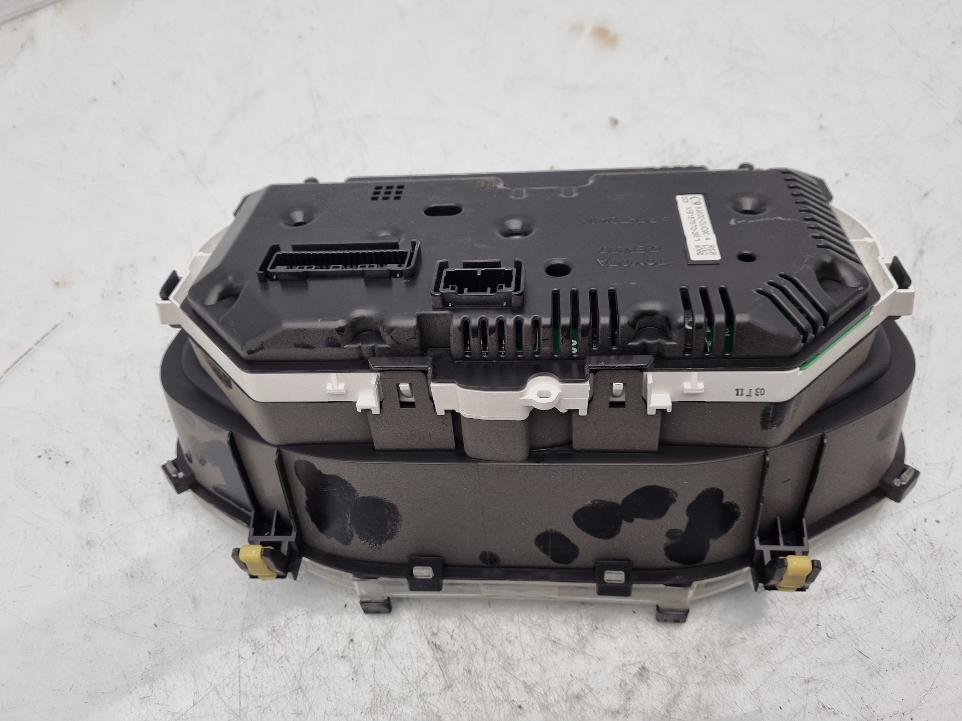 CUADRO INSTRUMENTOS TOYOTA YARIS 1NZ