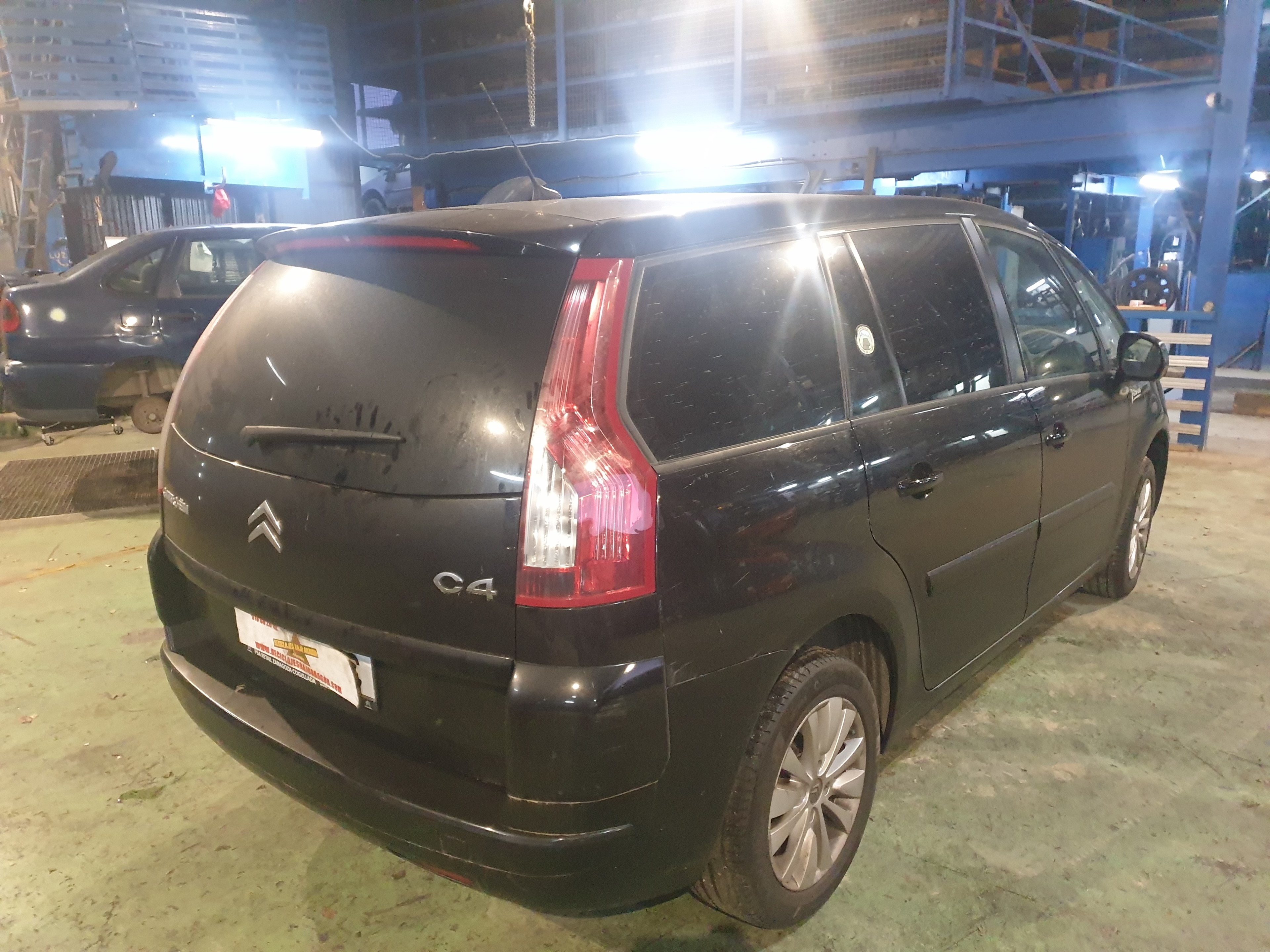 PARAGOLPES DELANTERO CITROEN C4 9HZ