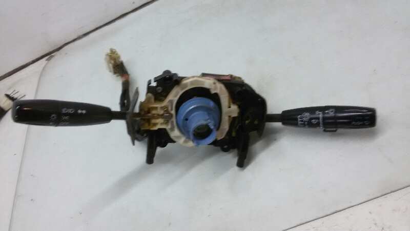 MANDO MULTIFUNCION KIA CARENS D4EA