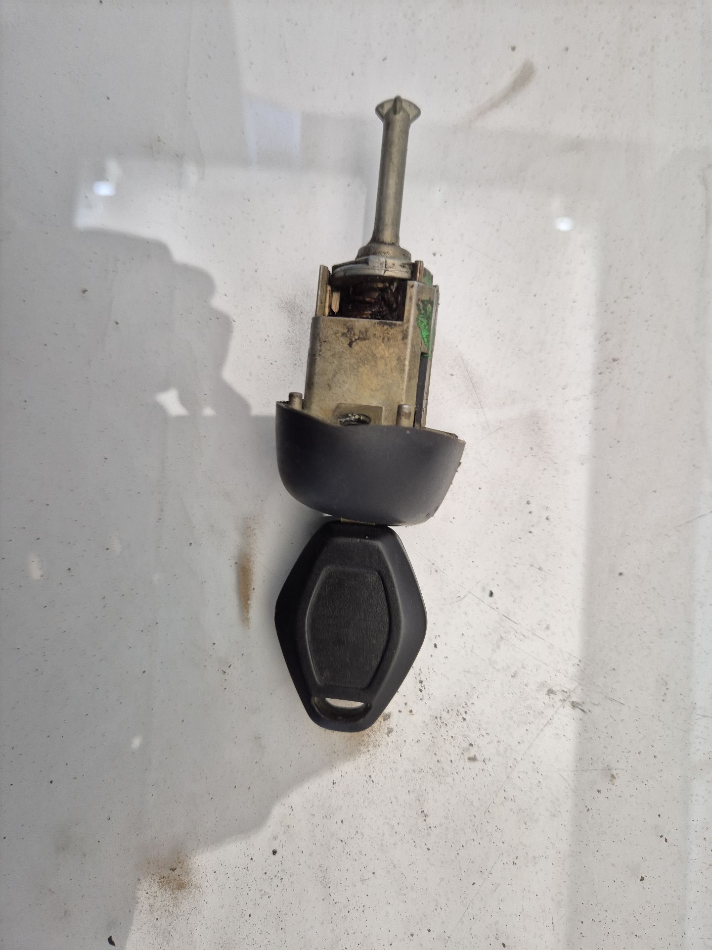 BOMBIN PUERTA DELANTERA IZQUIERDA BMW 3 