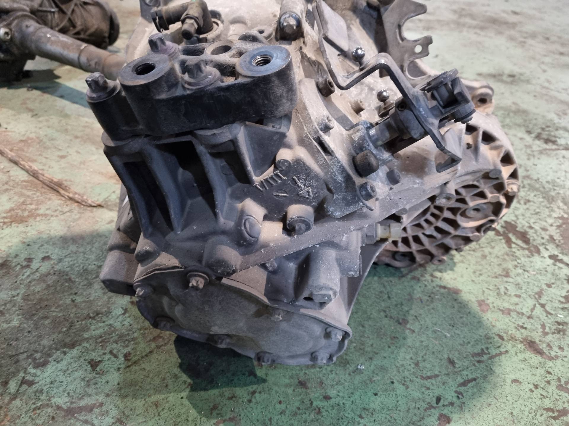 CAJA CAMBIOS OPEL MERIVA Z17DTH