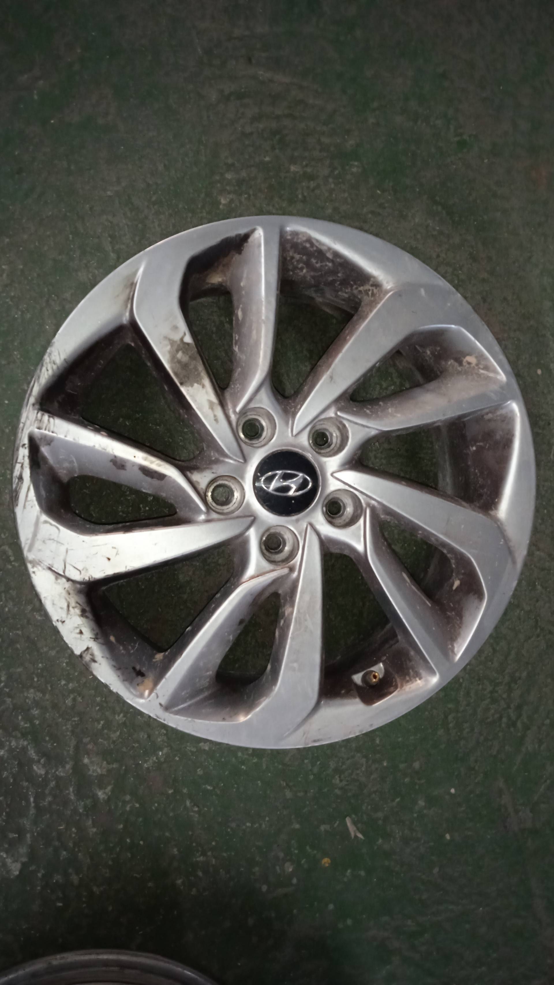 JUEGO LLANTAS HYUNDAI TUCSON F5D61/D72ZZ1