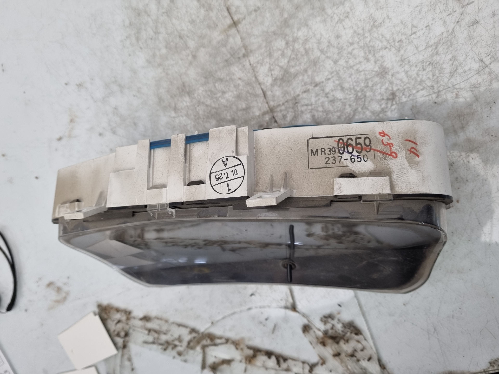 CUADRO INSTRUMENTOS MITSUBISHI COLT 4G92