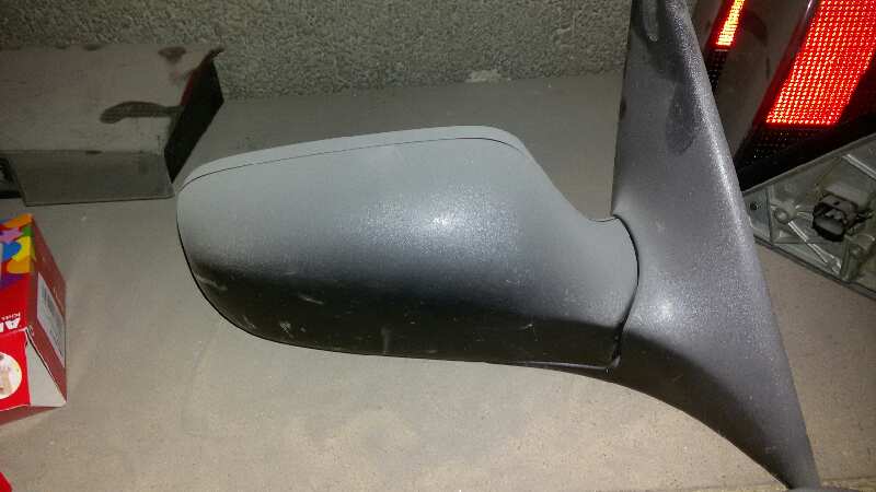RETROVISOR DERECHO SAAB 900 