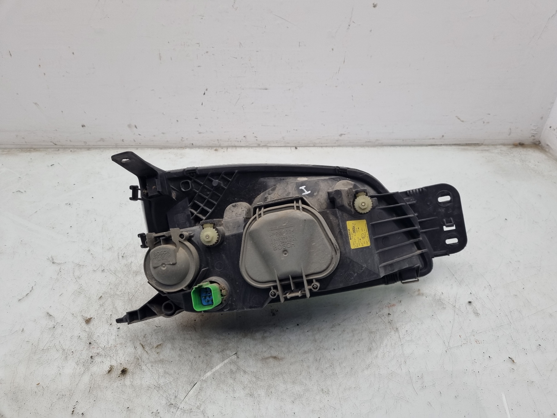 FARO IZQUIERDO FORD FIESTA RTN