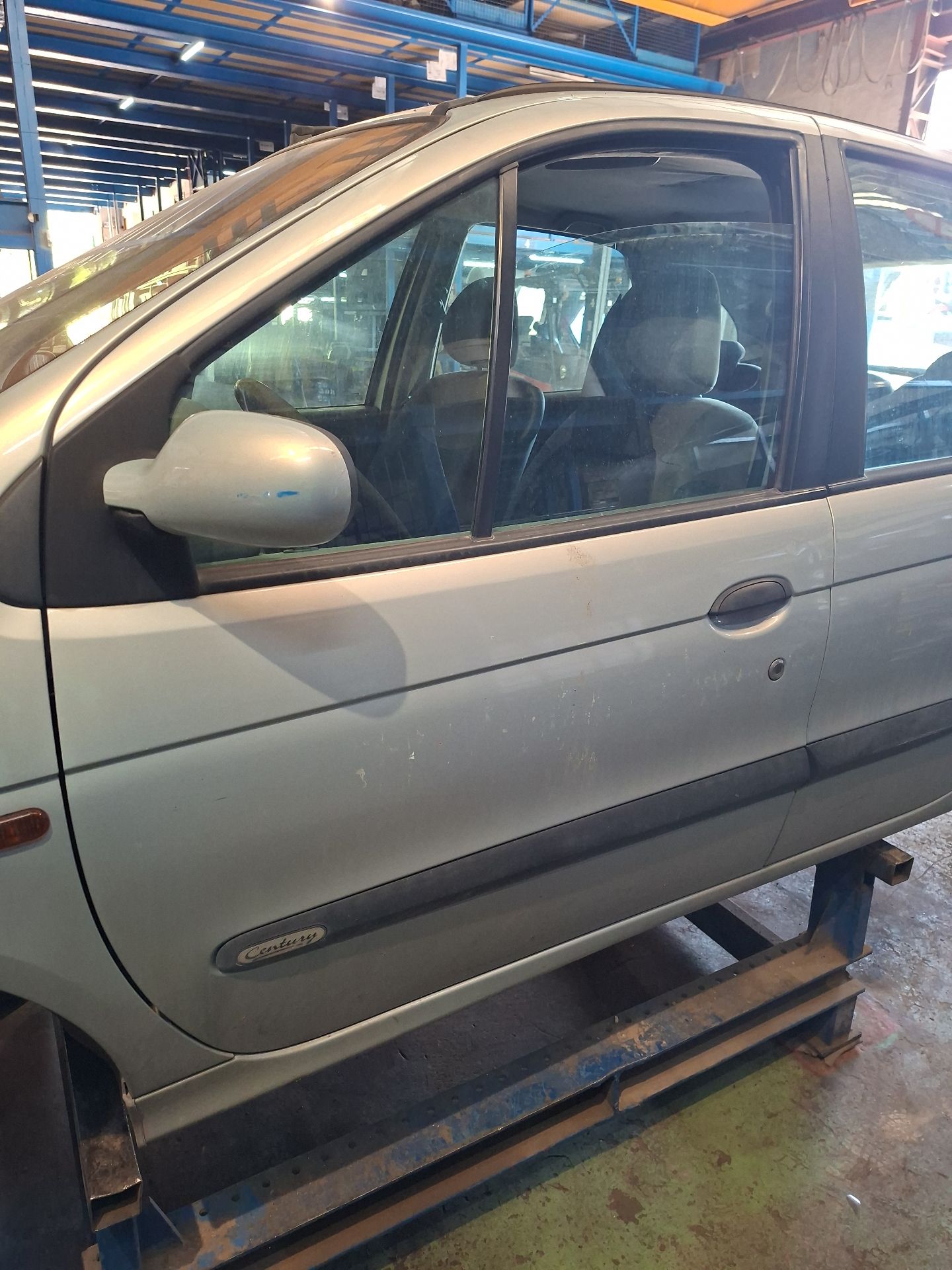 PUERTA DELANTERA IZQUIERDA RENAULT MEGANE 
