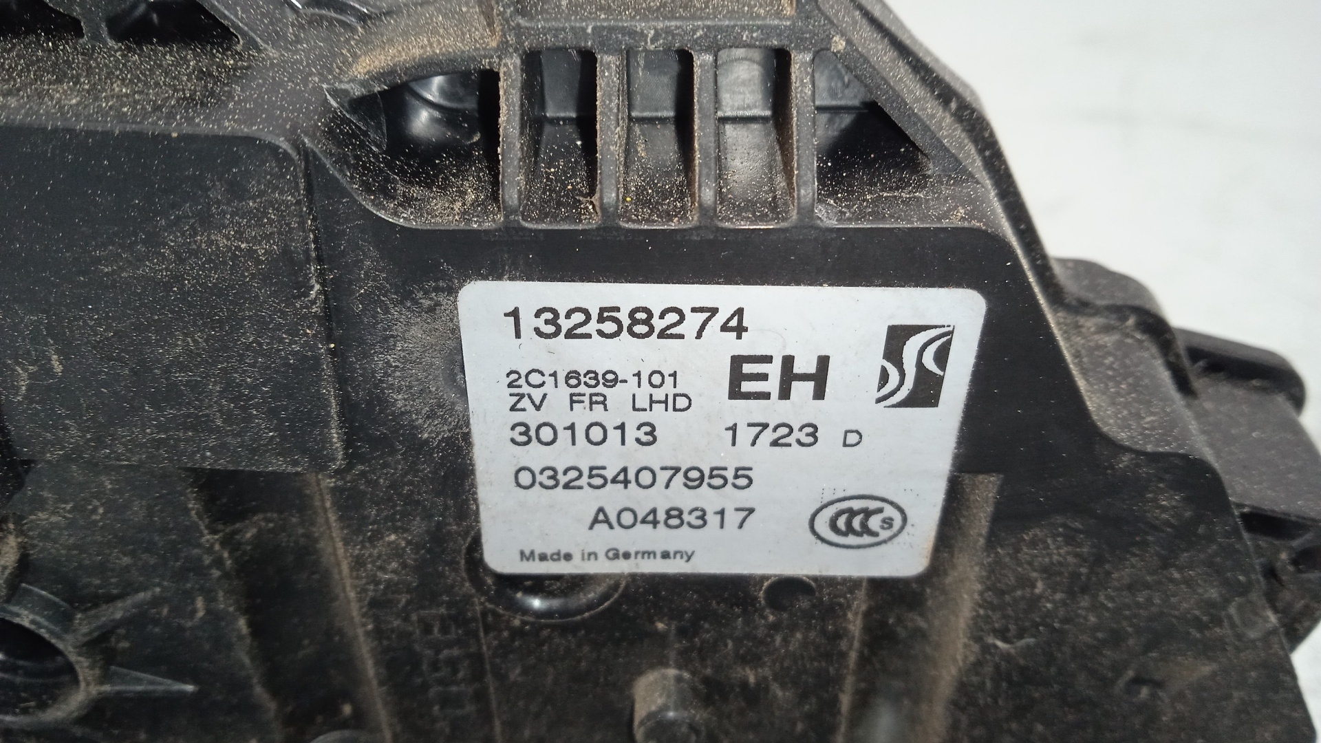 CERRADURA PUERTA DELANTERA DERECHA OPEL CORSA A13DTC