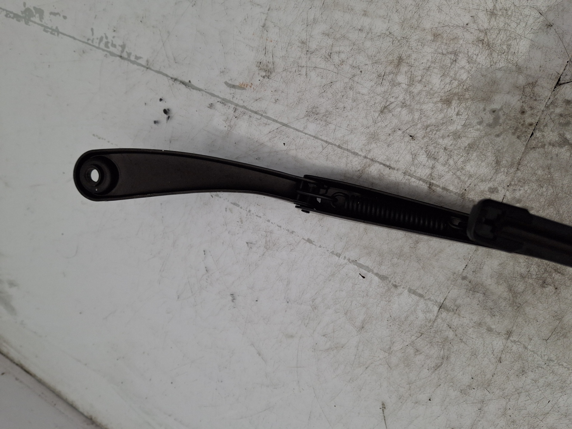 BRAZO LIMPIA DELANTERO IZQUIERDO INFINITI Q30 270910