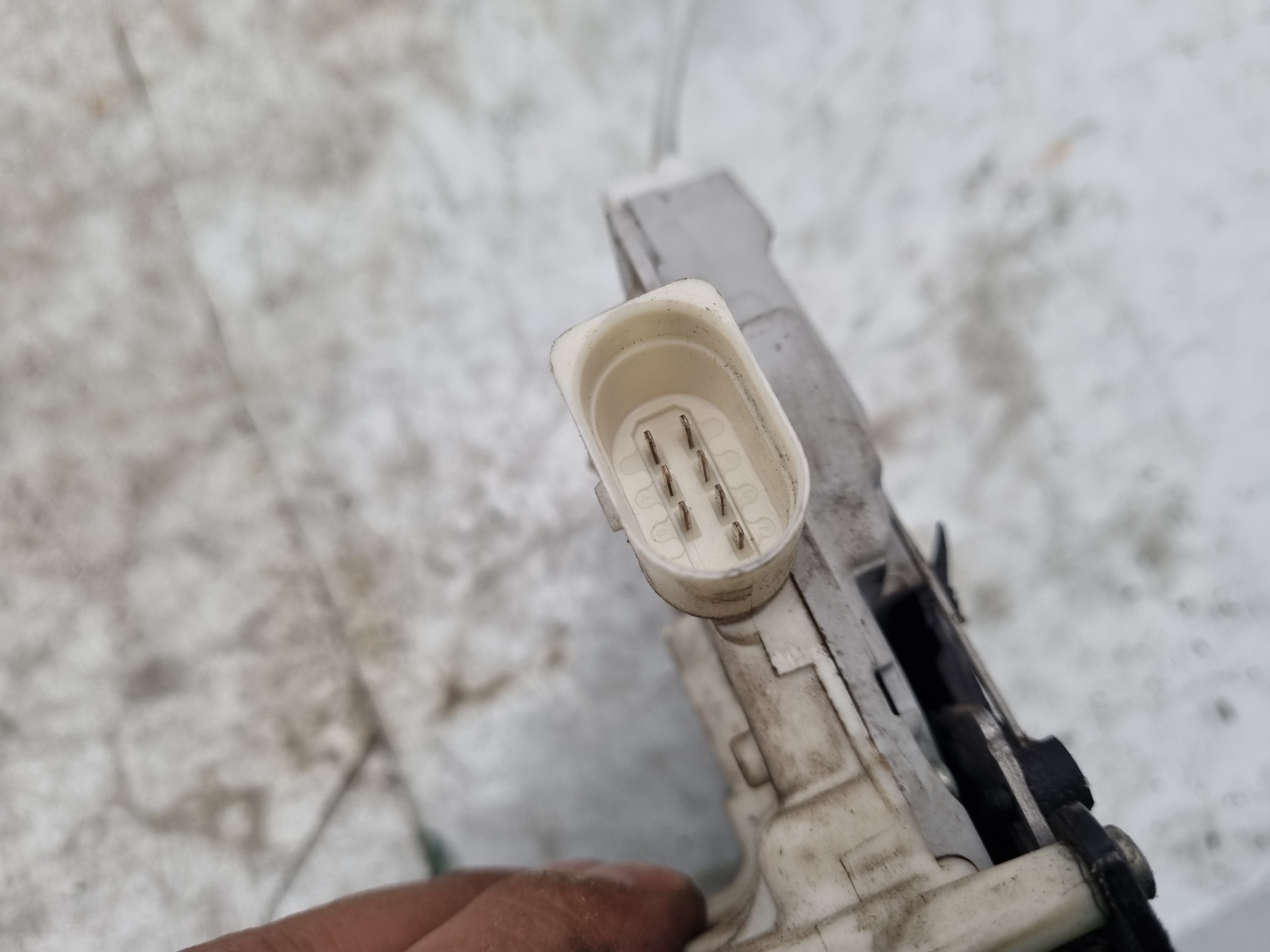 CERRADURA PUERTA DELANTERA DERECHA AUDI A3 BKD