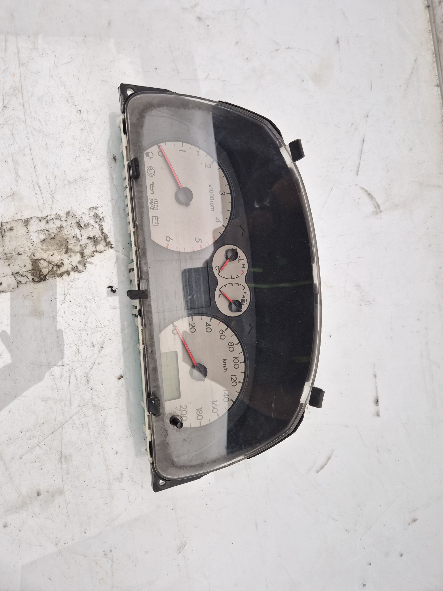 CUADRO INSTRUMENTOS HYUNDAI TERRACAN 