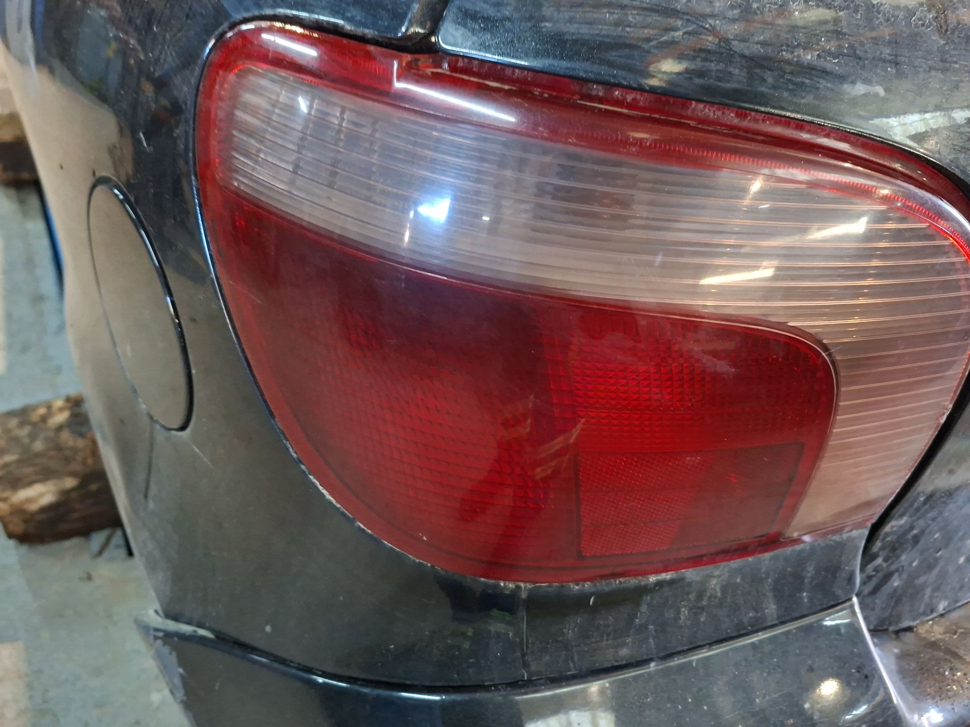 FARO DERECHO TOYOTA YARIS 