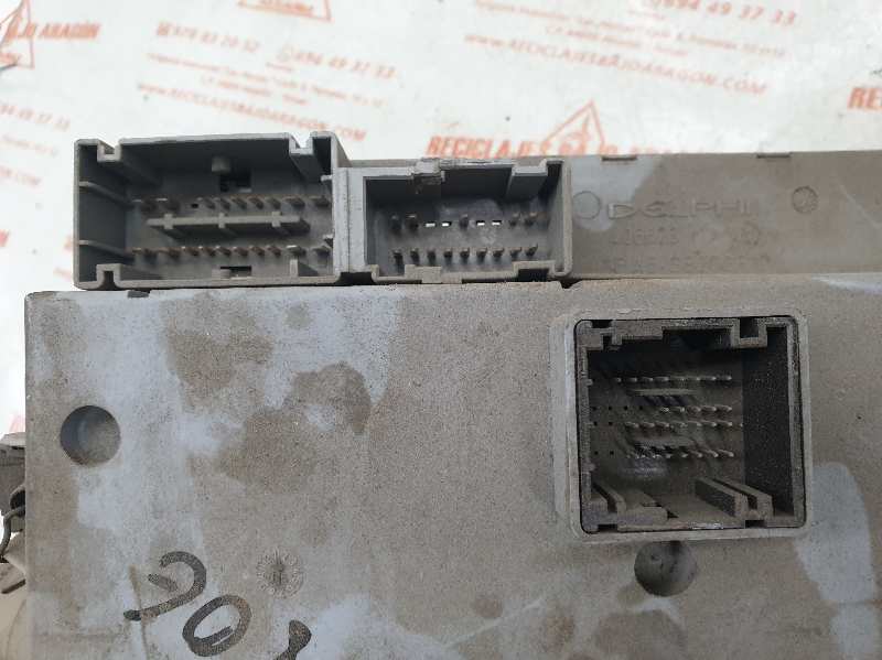 CAJA RELES / FUSIBLES FIAT DOBLO 