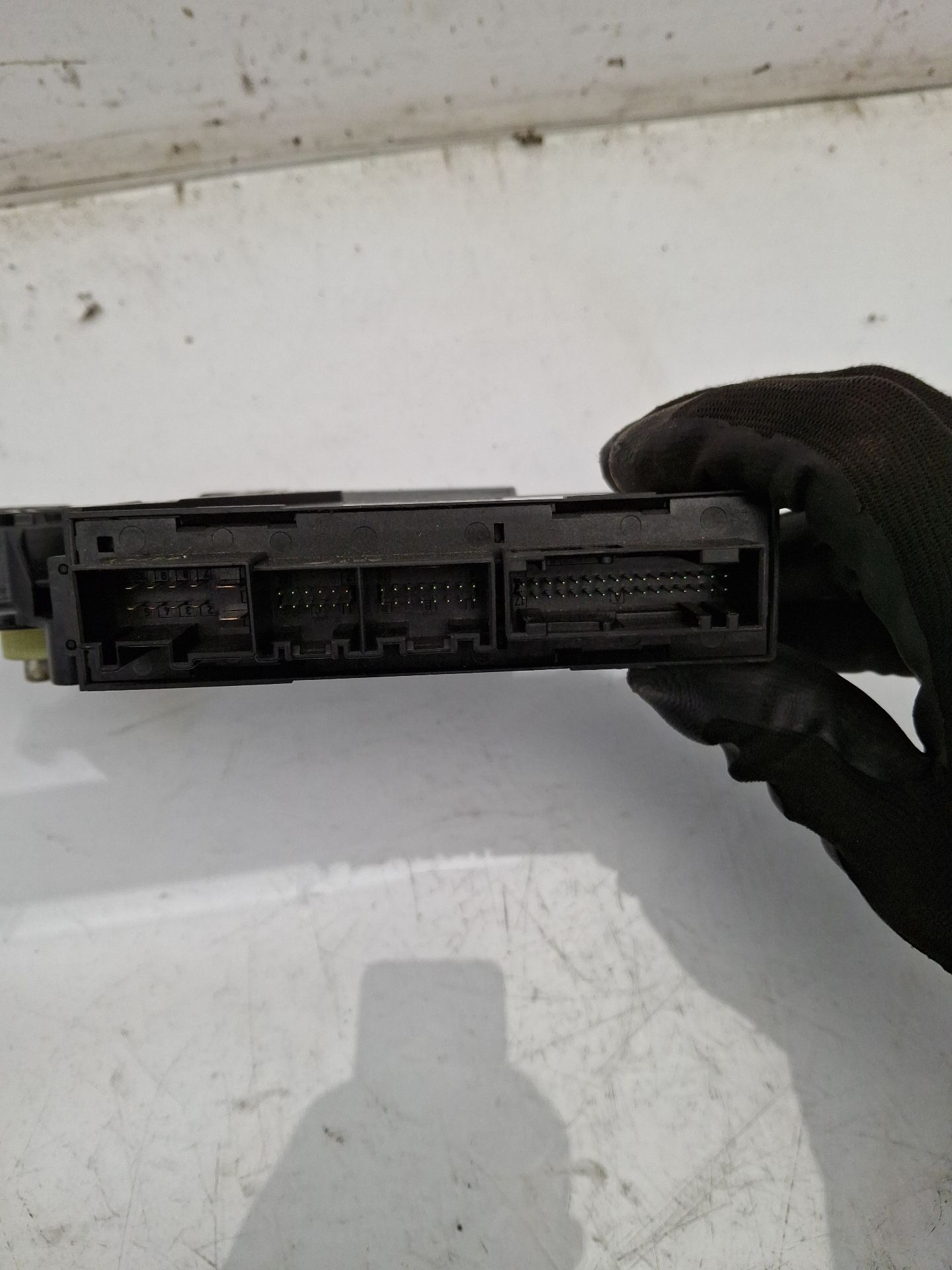 MOTOR ELEVALUNAS DELANTERO DERECHO AUDI A4 