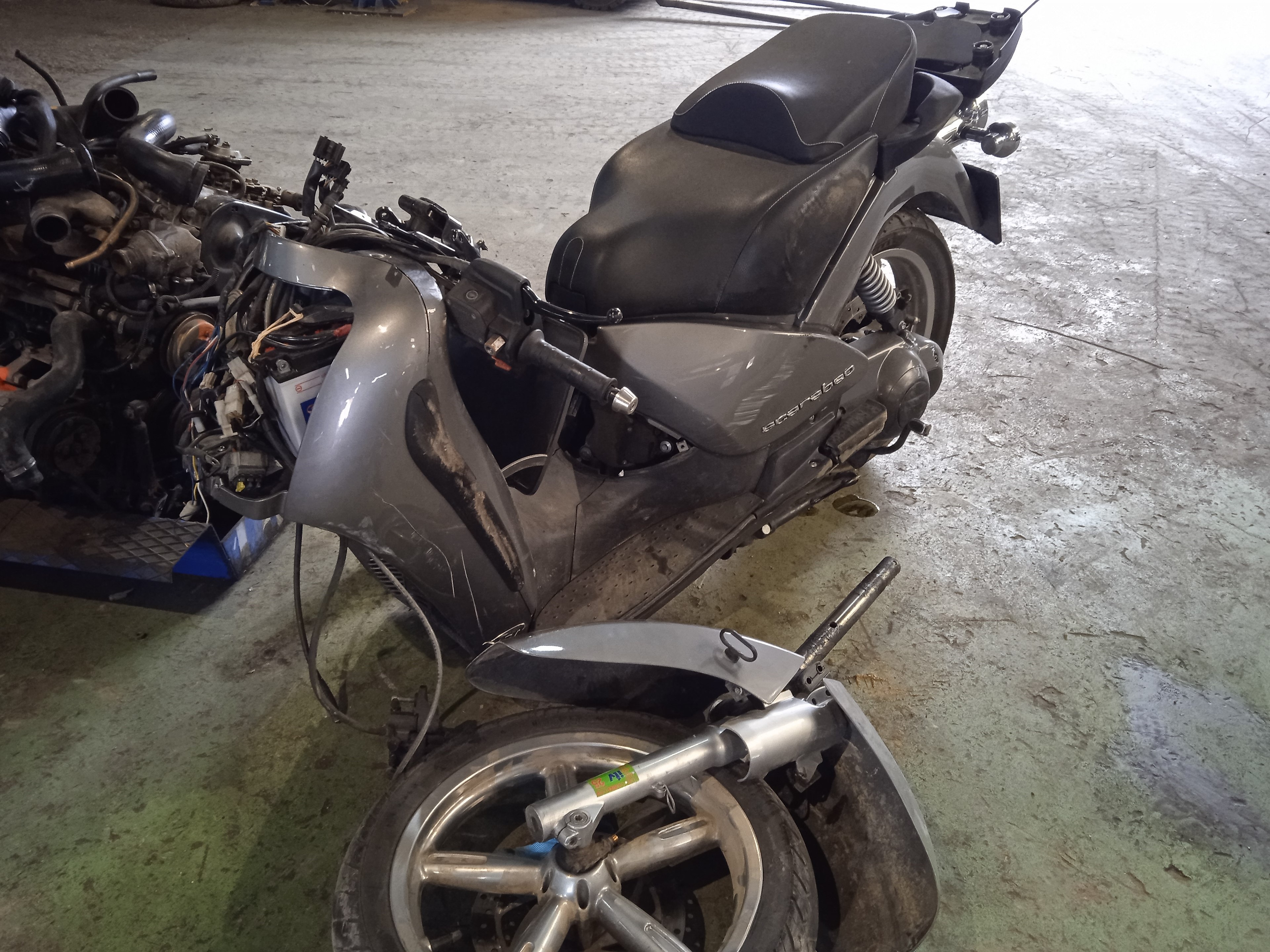 ASIENTO APRILIA SCARABEO M285M