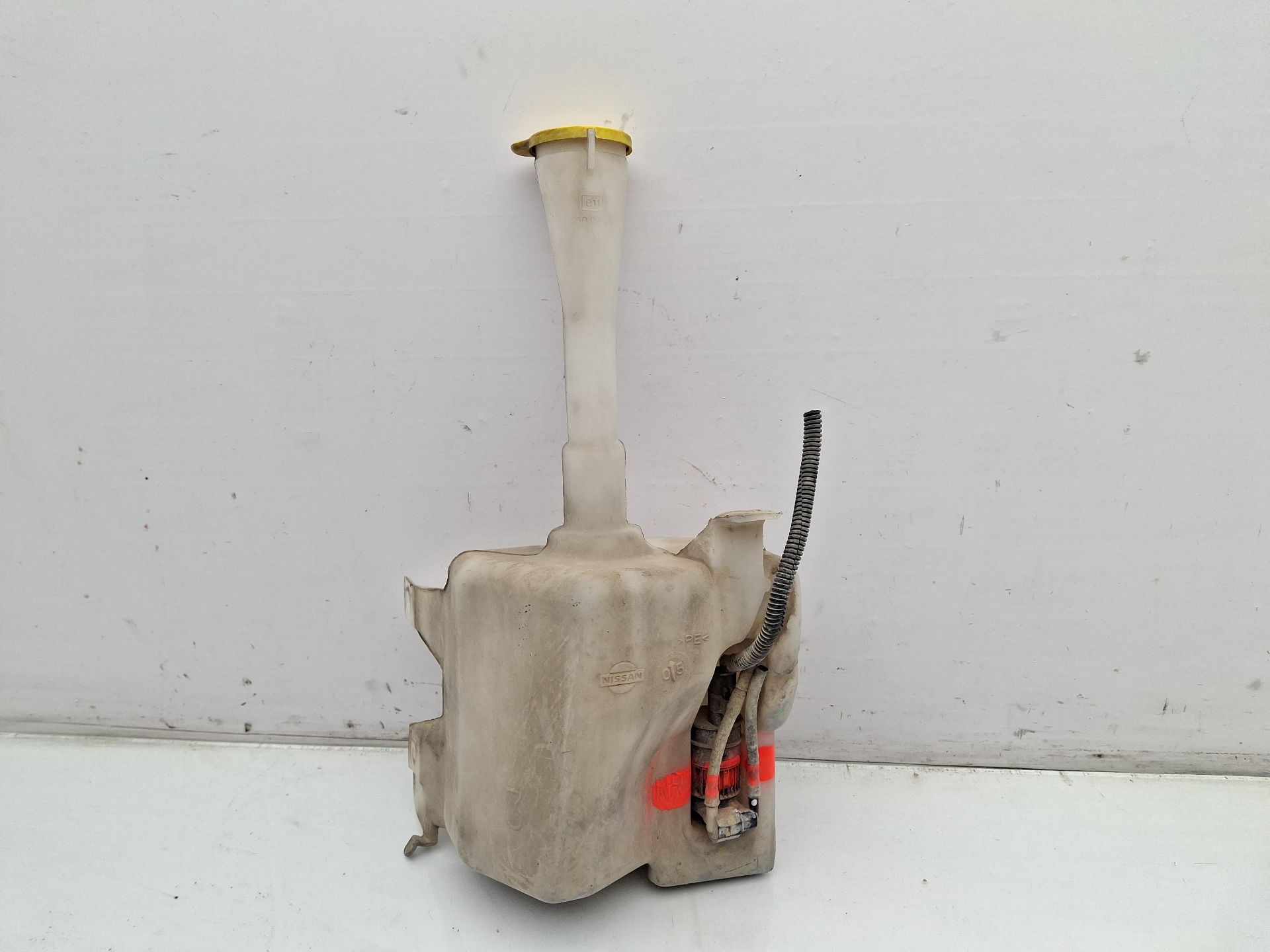 FARO DERECHO NISSAN ALMERA QG15