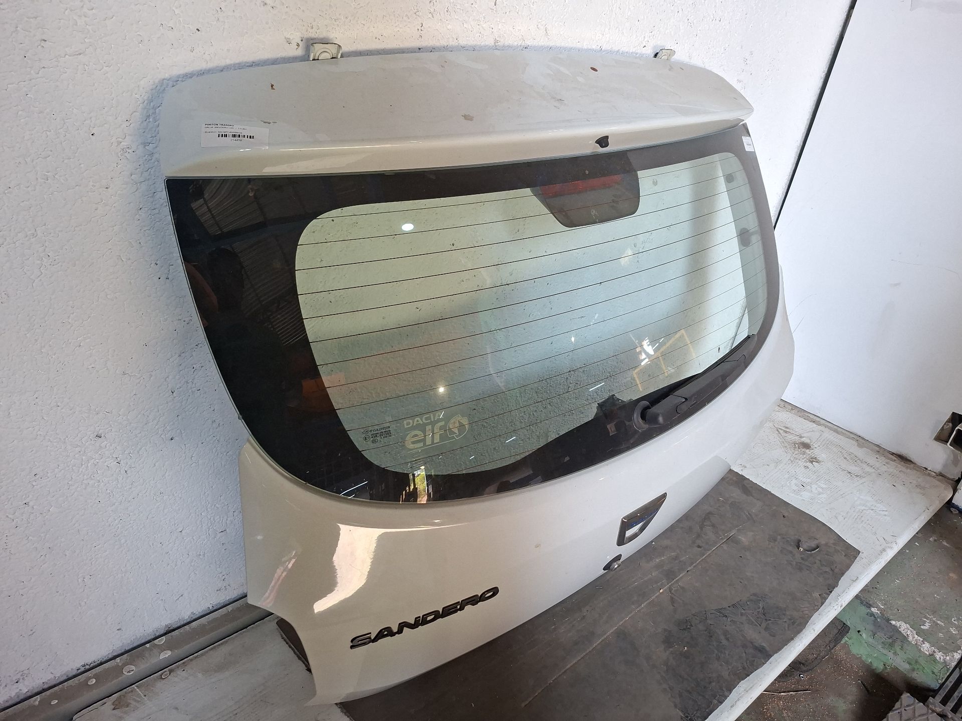 PORTON TRASERO DACIA SANDERO 
