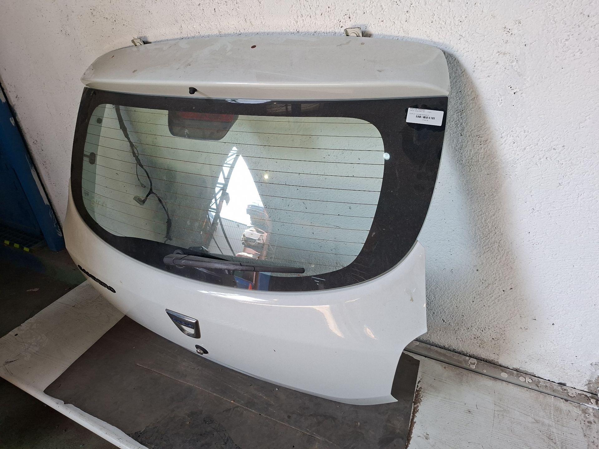 PORTON TRASERO DACIA SANDERO 