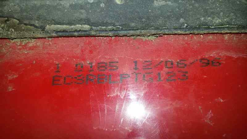 PILOTO TRASERO IZQUIERDO PEUGEOT 106 VJZ (TUD5)