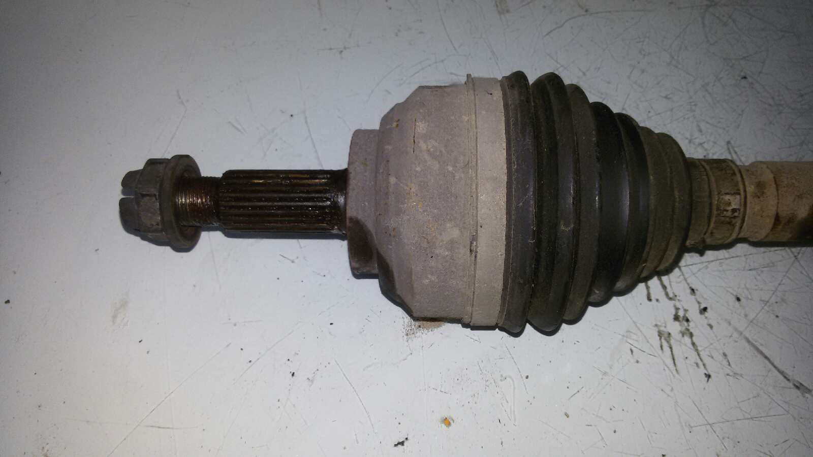 TRANSMISION DELANTERA DERECHA RENAULT LAGUNA 