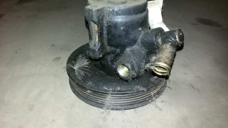 BOMBA DIRECCION FORD ORION L1E